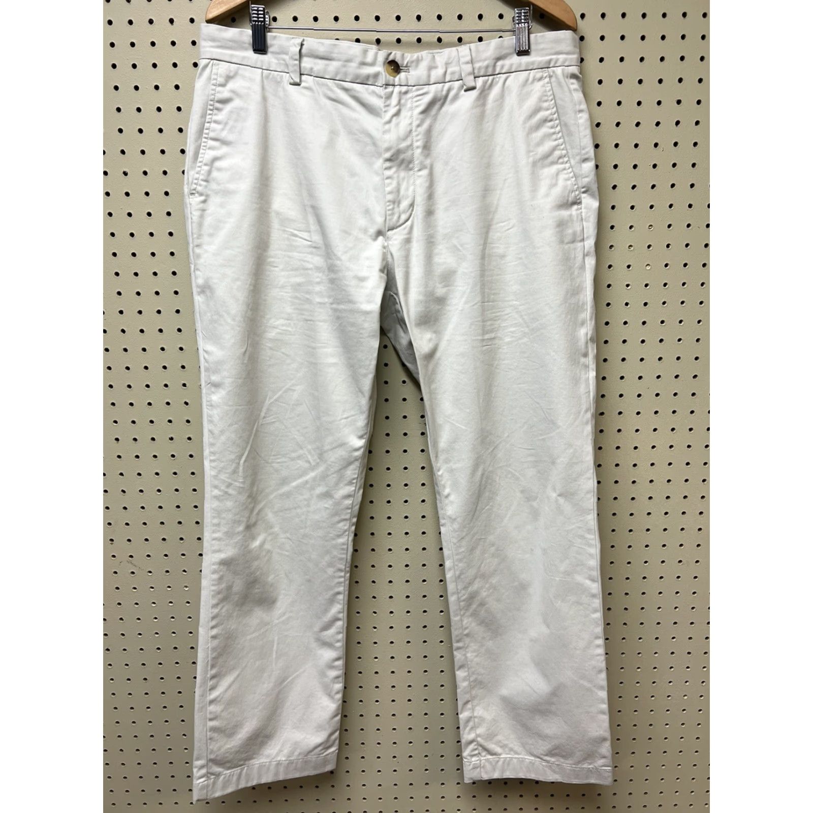 Vineyard Vines Vineyard Vines Pants Men 35x30 Khaki Flat Front Club Twill Chino Straight Leg Mens Regular Pants Beige Flat Front 35 in Waist Vintage No Size US 35 - 2 Thumbnail