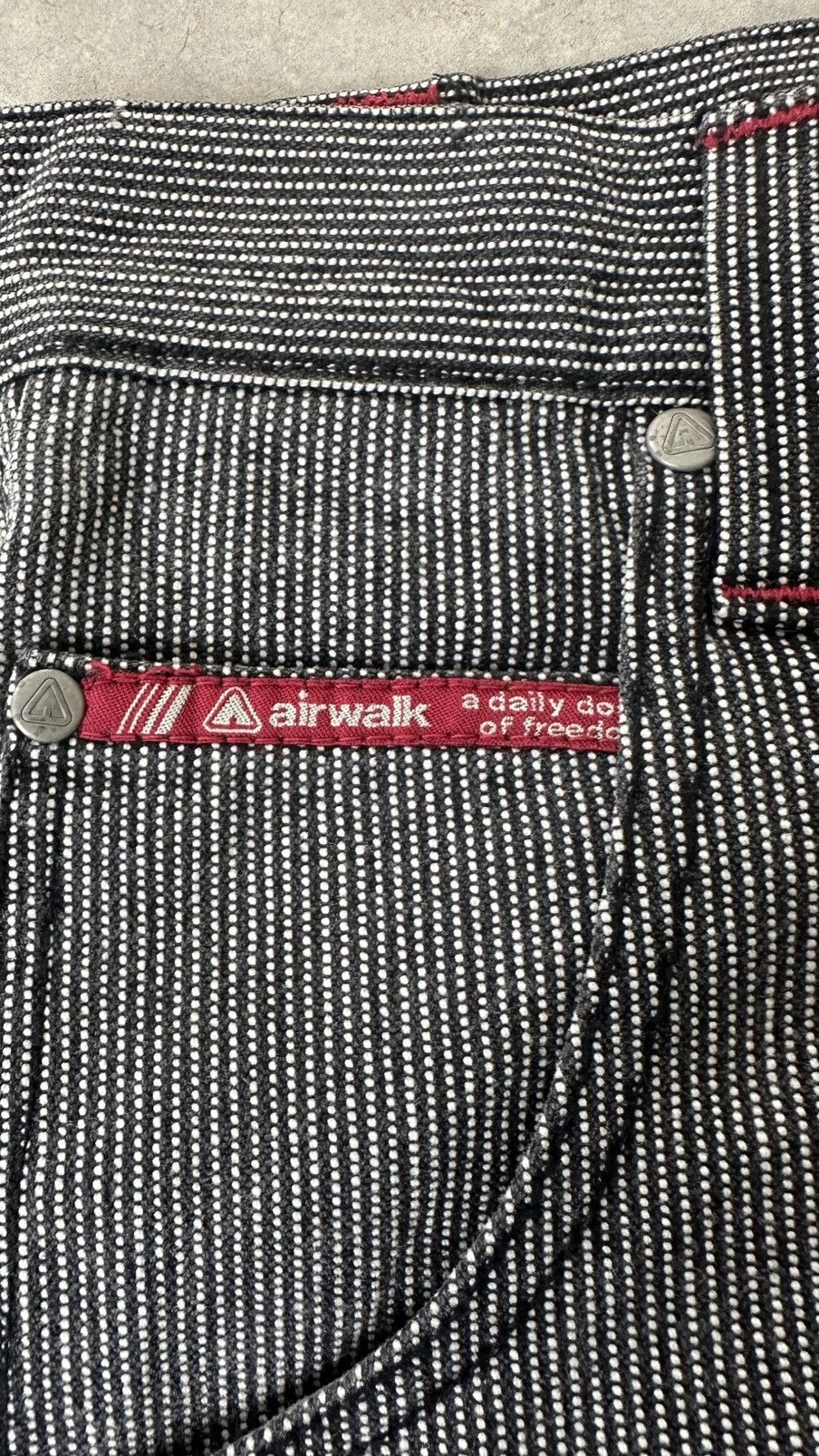 Airwalk VINTAGE AIRWALK BAGGY CARGO PANT Size US 31 - 8 Thumbnail