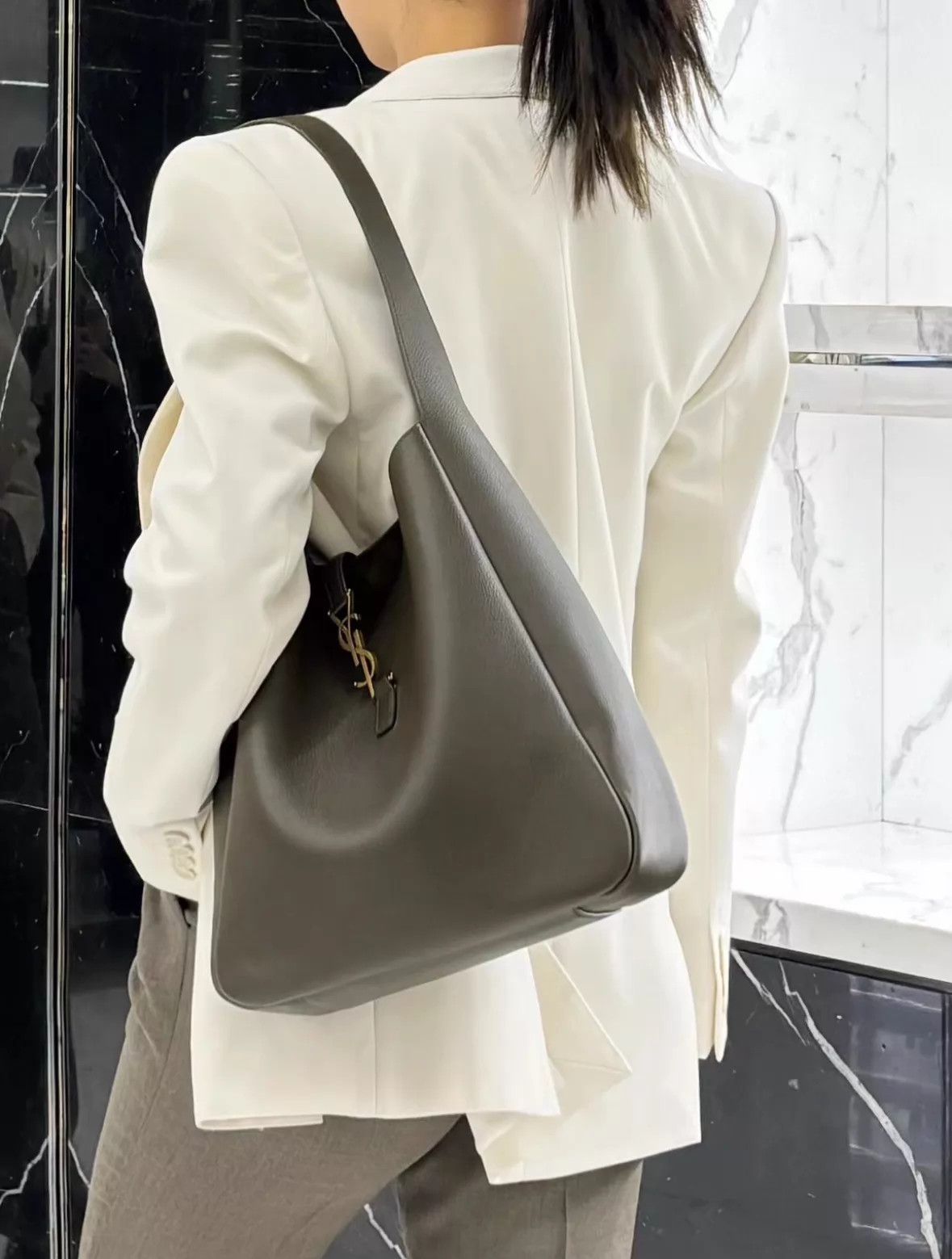 Yves Saint Laurent YSL White Double-Breasted Wool Blazer Size 36 NWT Size XS / US 0-2 / IT 36-38 - 7 Thumbnail