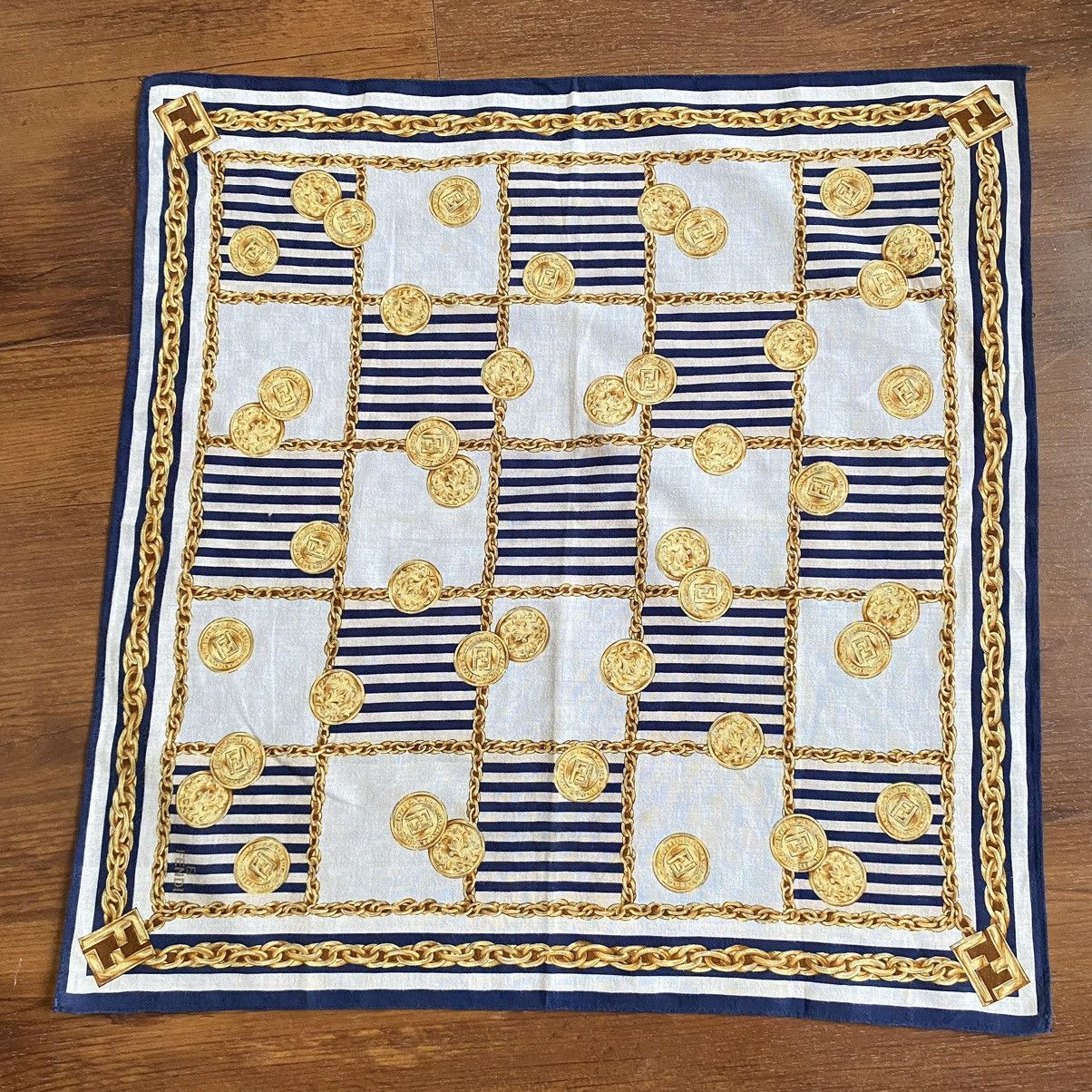 Designer Fendi Vintage Handkerchief Luxury Coins Size ONE SIZE - 4 Thumbnail