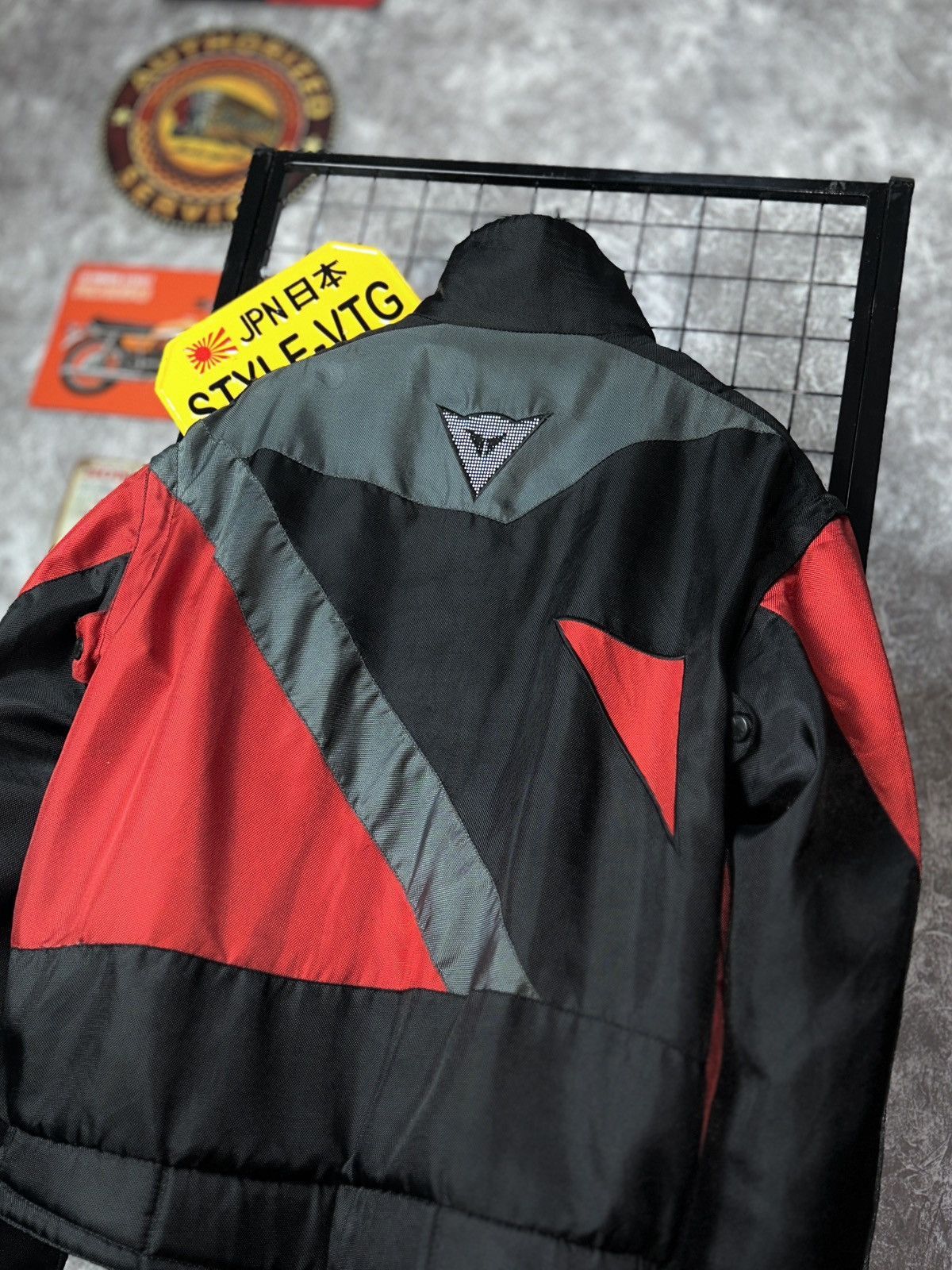 Dainese Dainese italy 90s vintage racing jacket Size US L / EU 52-54 / 3 - 12 Thumbnail