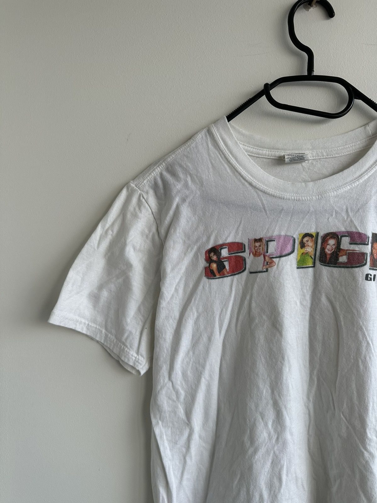Band Tees VTG Spice Girls White Graphic Print Shirt Size Medium Gildan Size US M / EU 48-50 / 2 - 4 Thumbnail