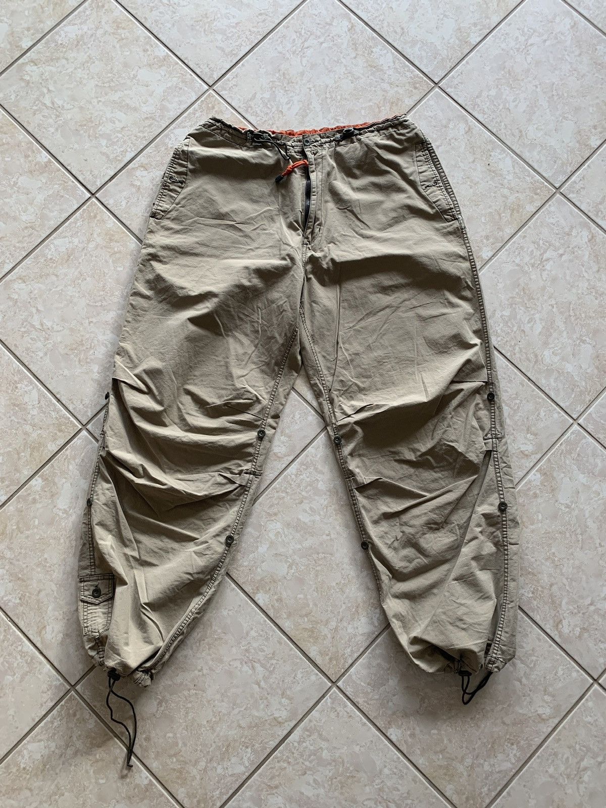 Abercrombie & Fitch Abercrombie and Fitch cargo pants Size US 32 / EU 48 - 1 Thumbnail