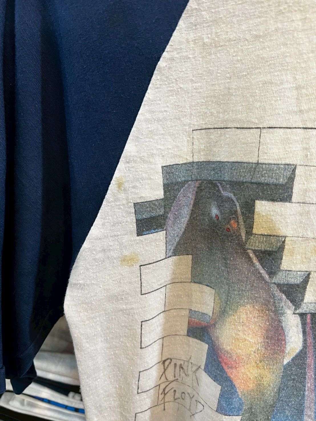 Pink Floyd Pink Floyd vintage 80’s Size US S / EU 44-46 / 1 - 6 Thumbnail
