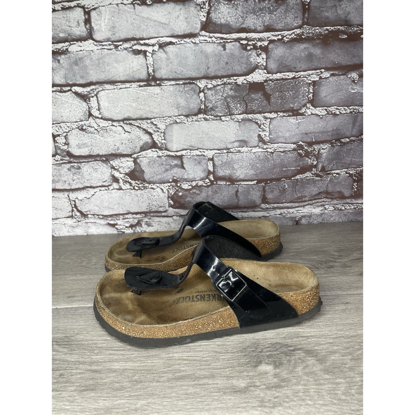 Birkenstock BIRKENSTOCK Gizeh Black Patent Leather Thong Cork Sandals Wo Size US 6.5 / IT 36.5 - 12 Thumbnail