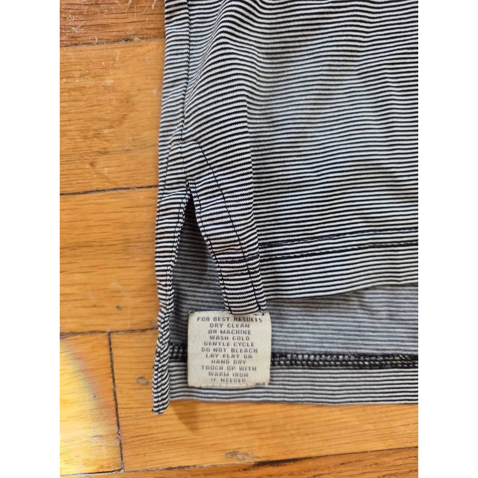 Peter Millar Peter Millar Polo Gray Stripe Shell Buttons Short L A001135 Size US L / EU 52-54 / 3 - 5 Thumbnail
