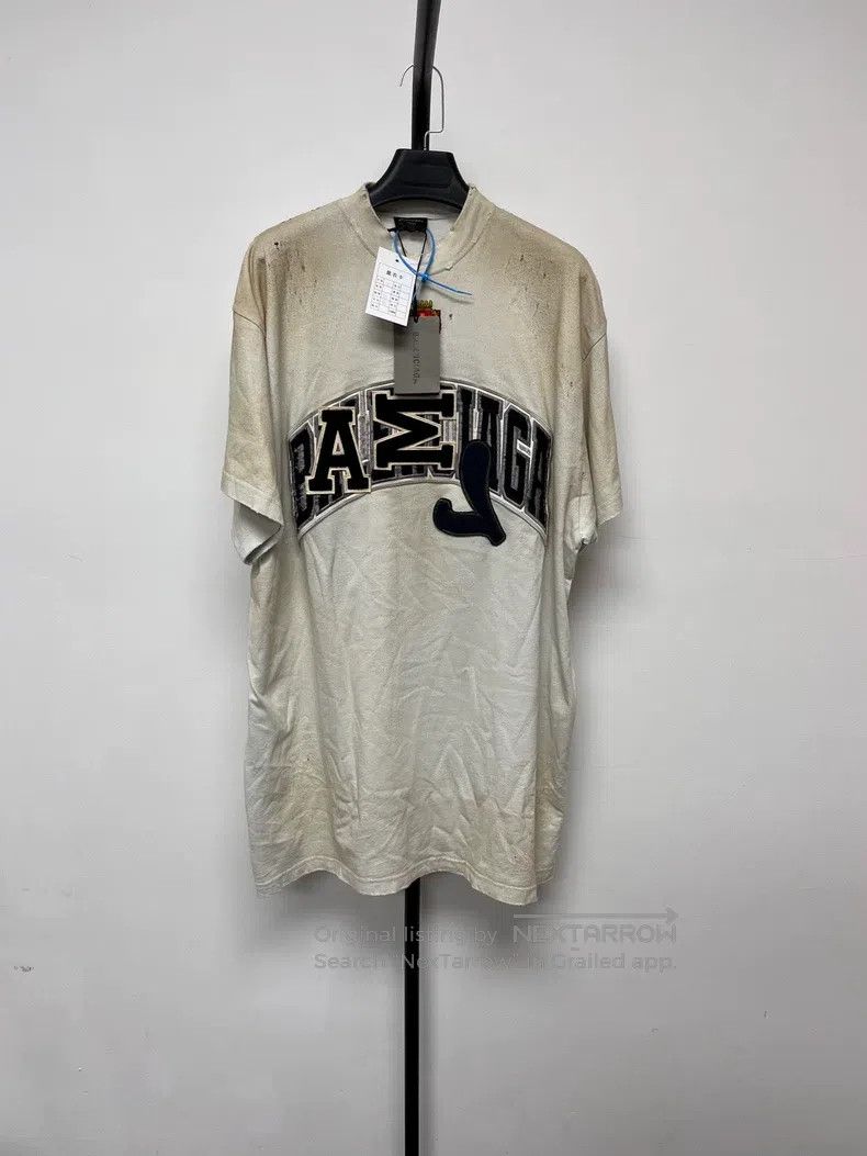 Balenciaga Balenciaga Letter Embroidered Badge Round Neck Short Sleev Size US S / EU 44-46 / 1 - 1 Thumbnail
