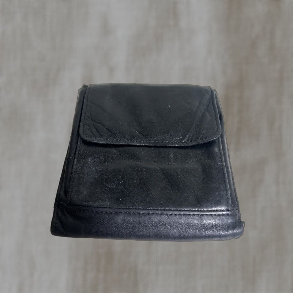 Vintage VINTAGE Pelle Studios Black Leather Trifold Snap Wallet Coin Purse Women 5x4.5x1 Wilsons Leather Size ONE SIZE - 1 Thumbnail