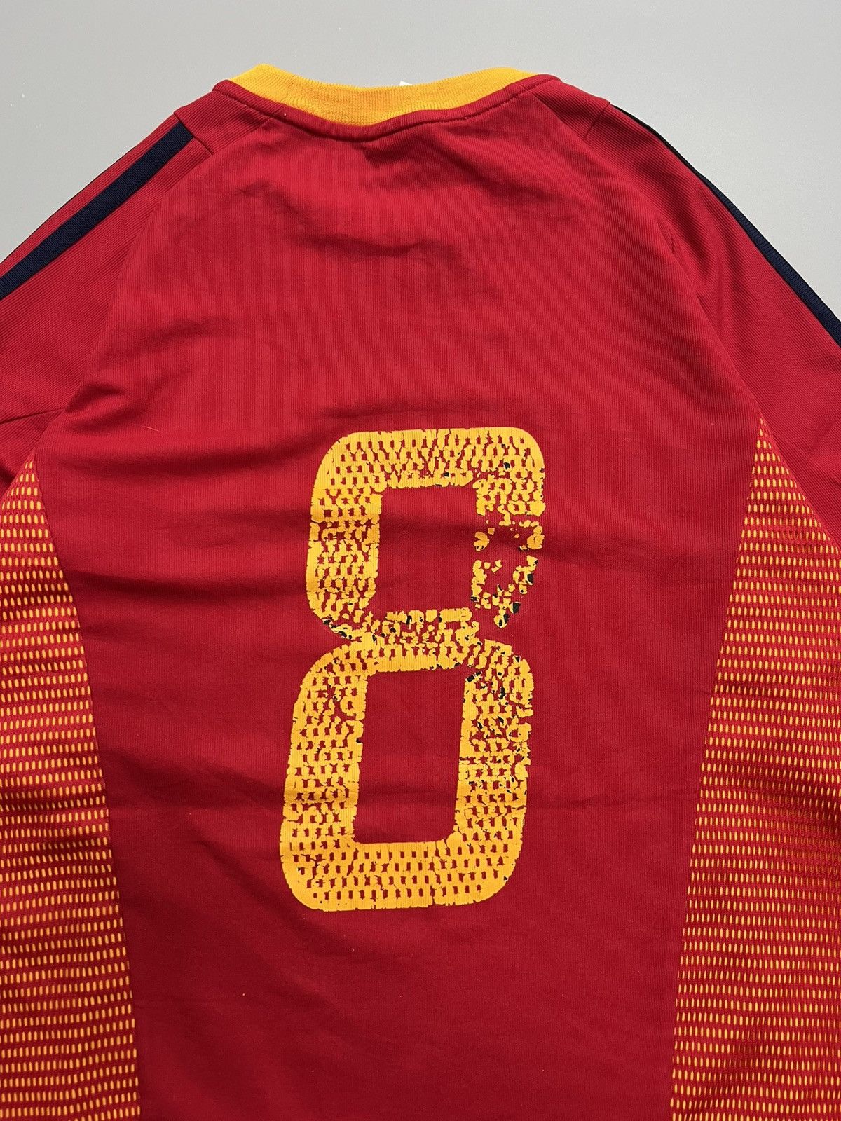 Adidas Vintage Spain Home Jersey 2002-2004 Size US M / EU 48-50 / 2 - 4 Thumbnail