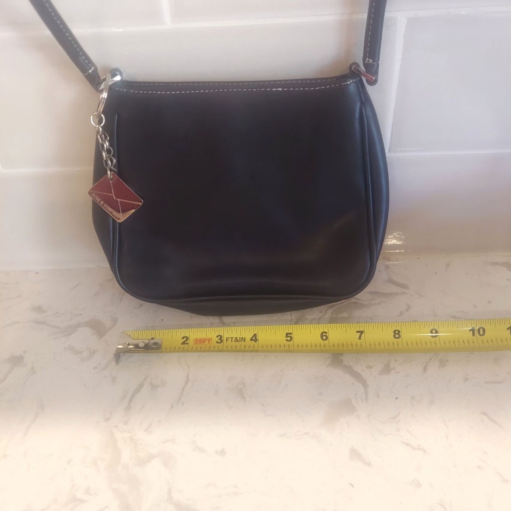 Vintage VINTAGE Nine & Co Women's Black Shoulder Hand Bag 7" Mini with Charm Size ONE SIZE - 5 Thumbnail