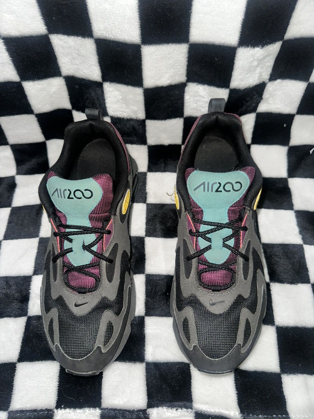 Nike Nike Air Max 200 Black Bordeaux Running Shoes Size US 9 / EU 42 - 3 Thumbnail