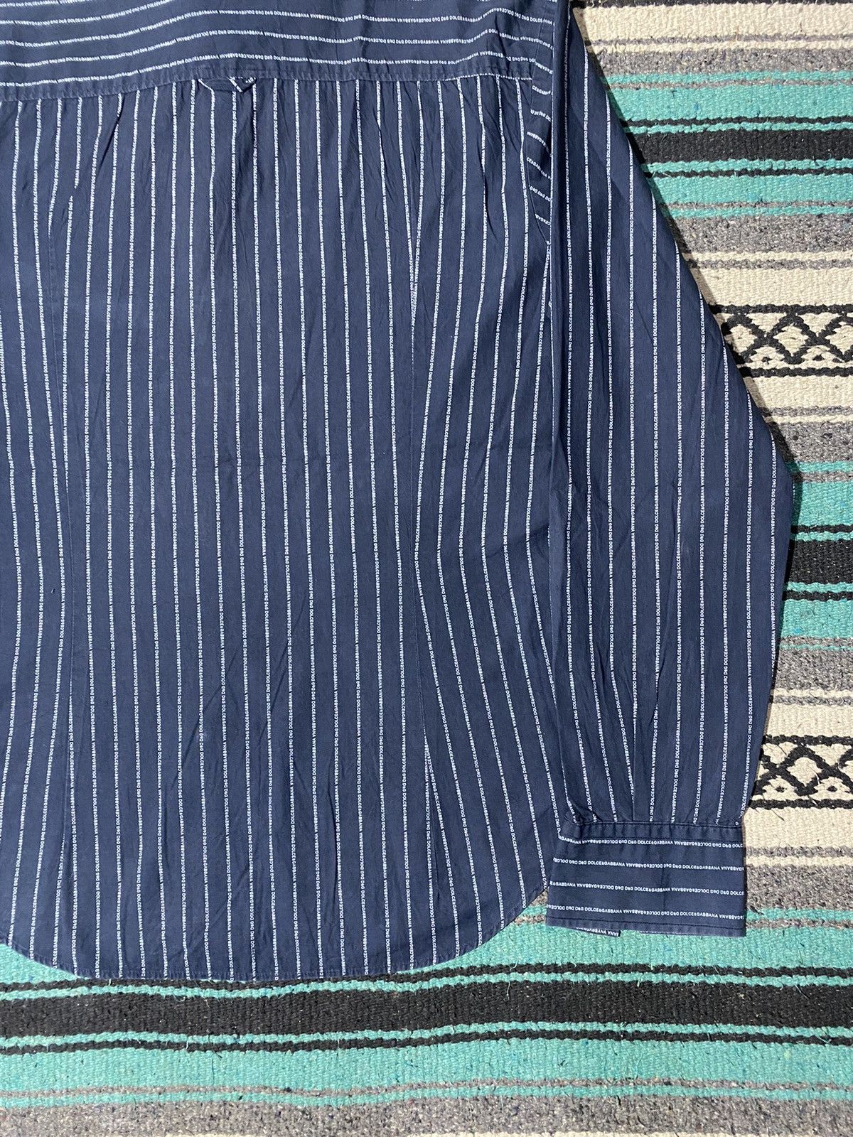 Dolce & Gabbana 2000s Dolce & Gabbana - Monogram Stripped Text Shirt Size US L / EU 52-54 / 3 - 11 Thumbnail