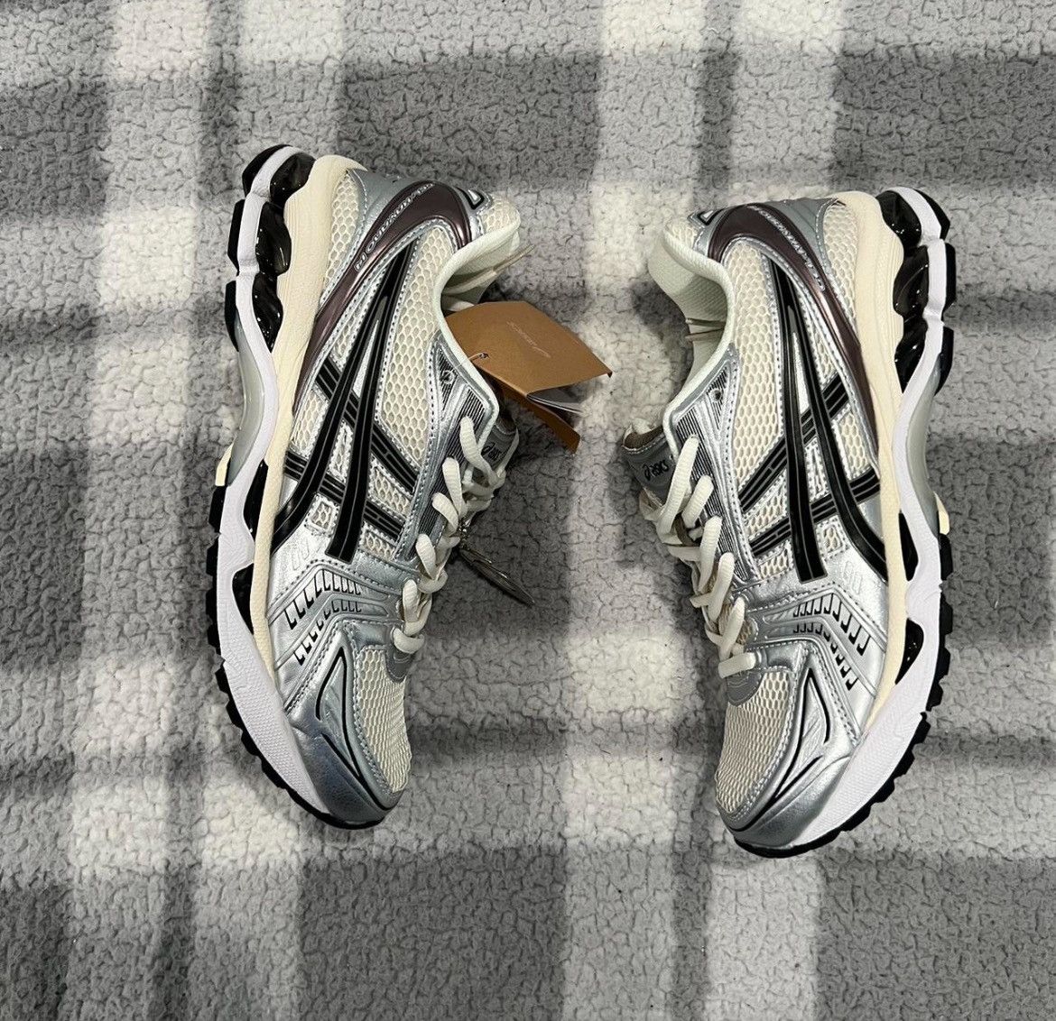 Asics ASICS Kayano 14 Metallic Plum Silver Size US 10 / EU 43 - 3 Thumbnail