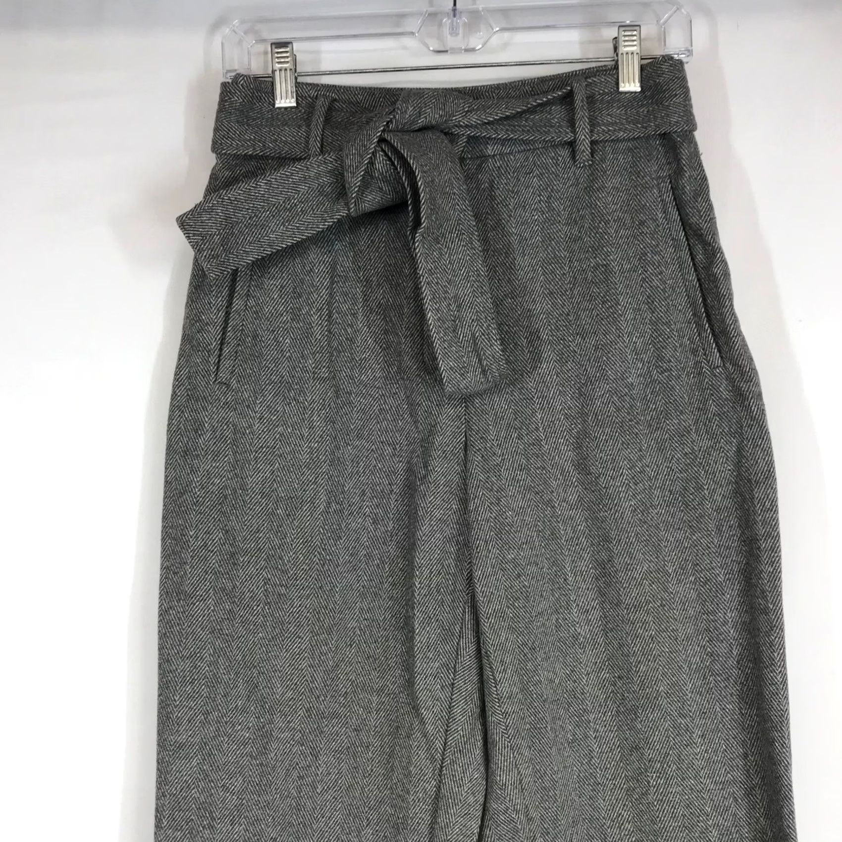 Vintage Wilfred Grey Herringbone Belted Cropped Pants Size 4 Size 27" / US 4 / IT 40 - 2 Thumbnail