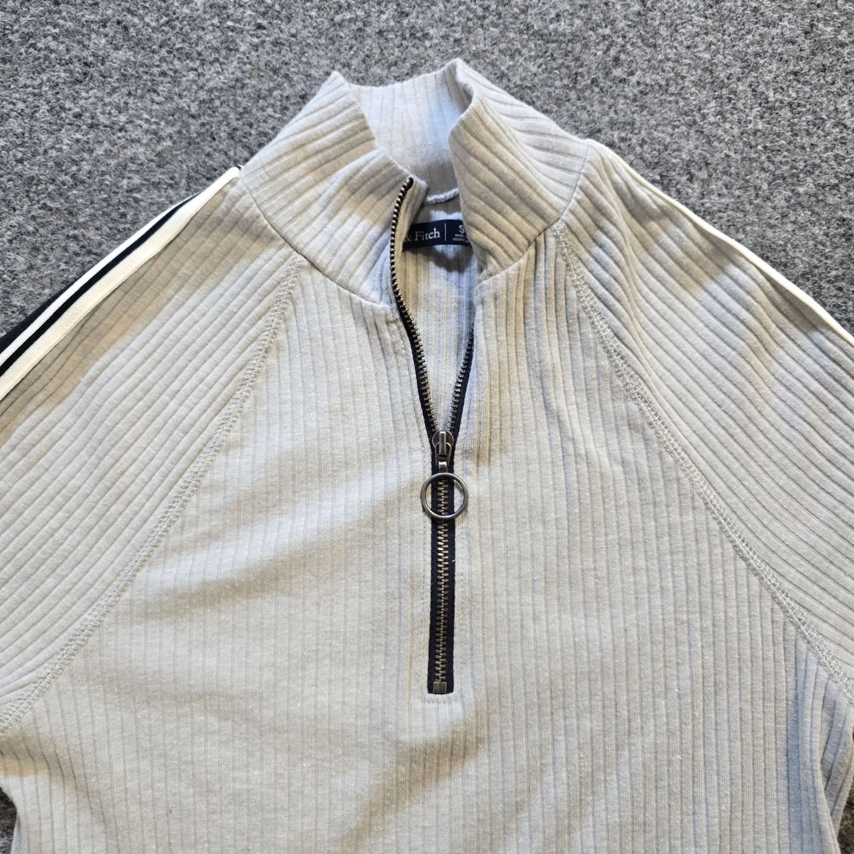 Abercrombie & Fitch Abercrombie & Fitch Top Womens Size S Gray Ribbed 1/4 Zip Long Sleeve Knit Casual Blouse Shirt Size S / US 4 / IT 40 - 2 Thumbnail