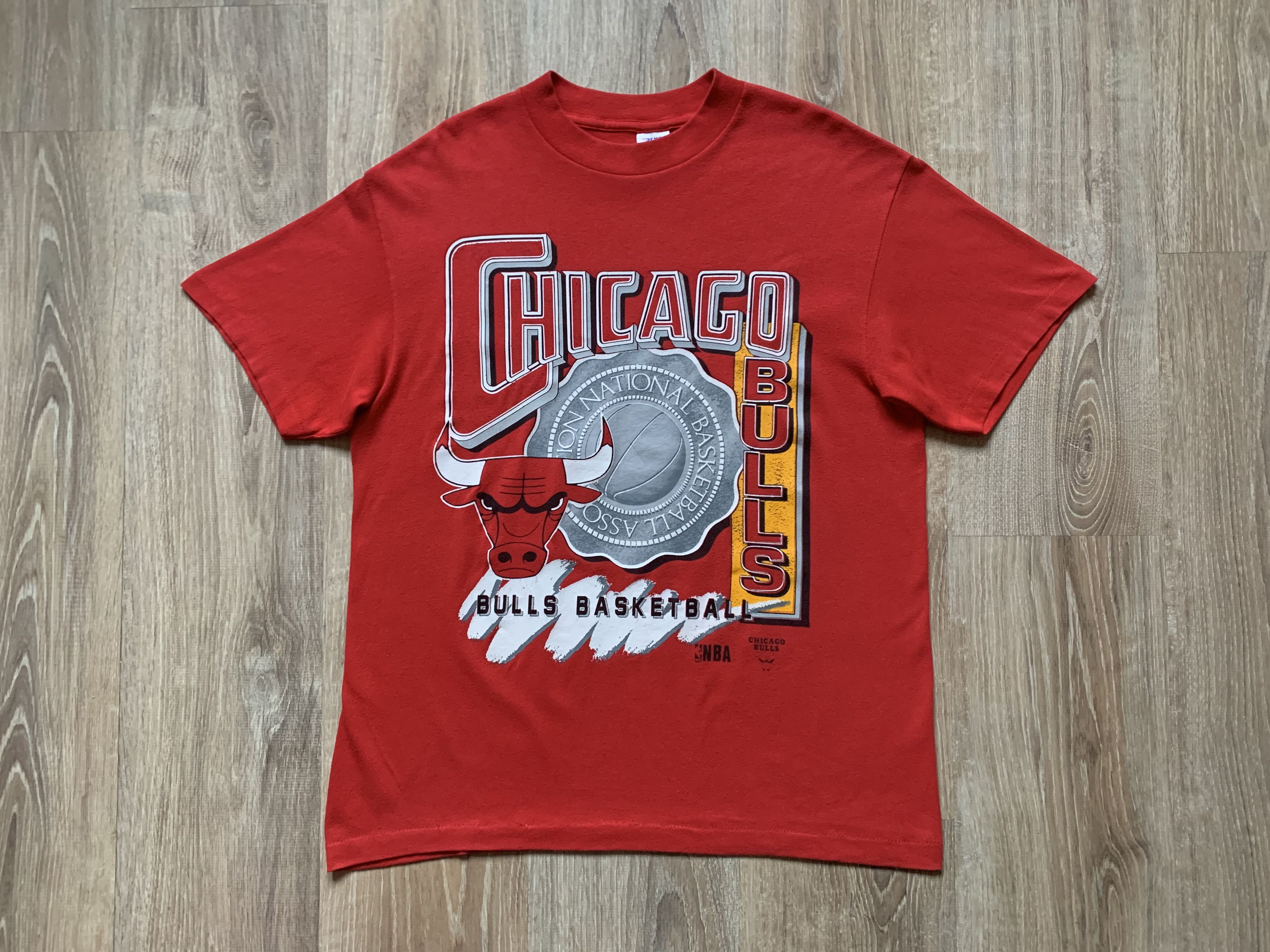 Vintage 90s Trench Chicago Bulls NBA Champions T-Shirt