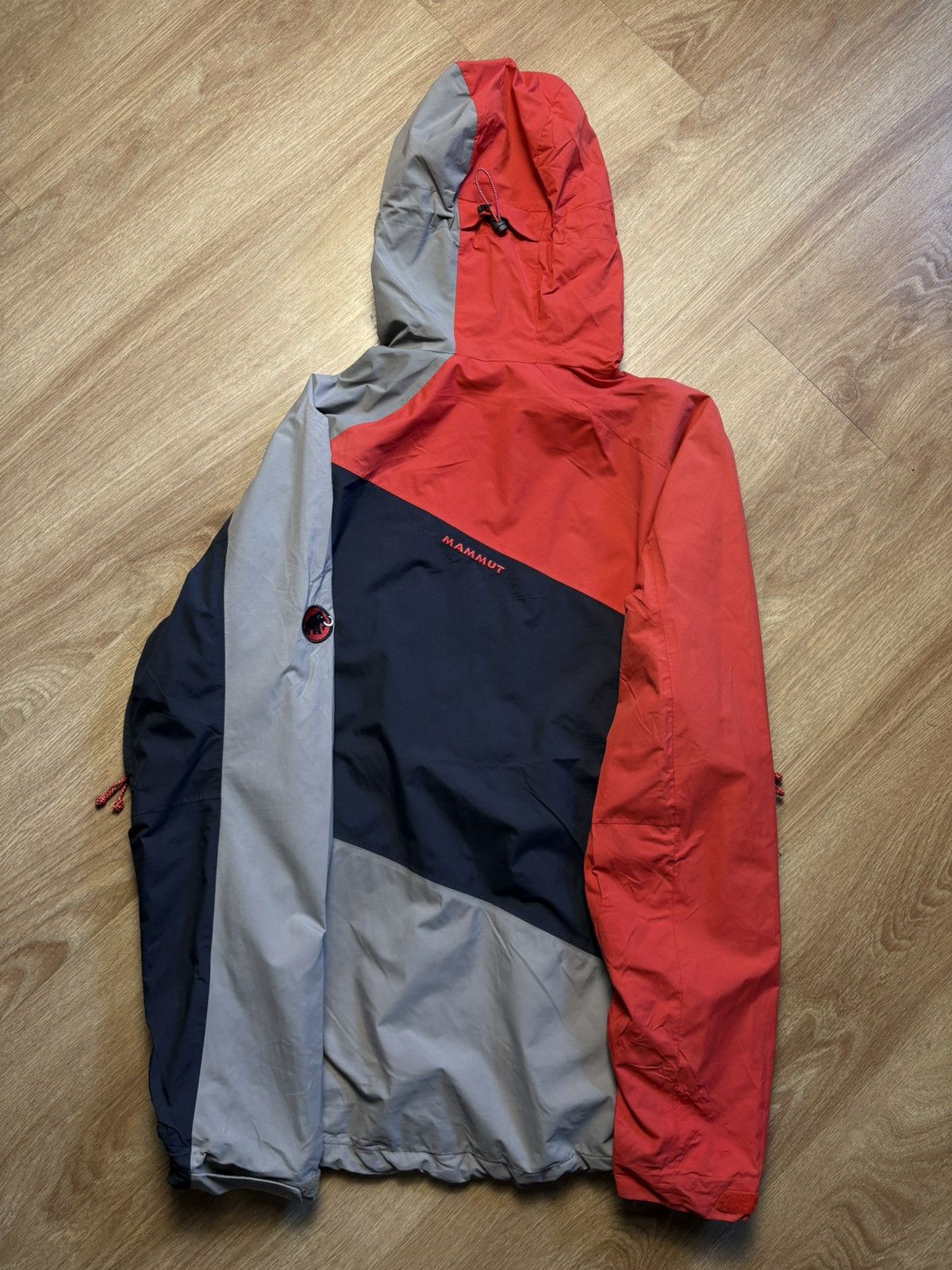 Mammut Mammut 2000s Tri-Colour DryTech Waterproof Jacket (M) Size US M / EU 48-50 / 2 - 2 Thumbnail
