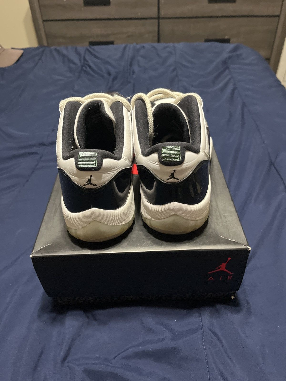 Jordan Brand Jordan 11 Low Emerald Size US 12 / EU 45 - 2 Thumbnail