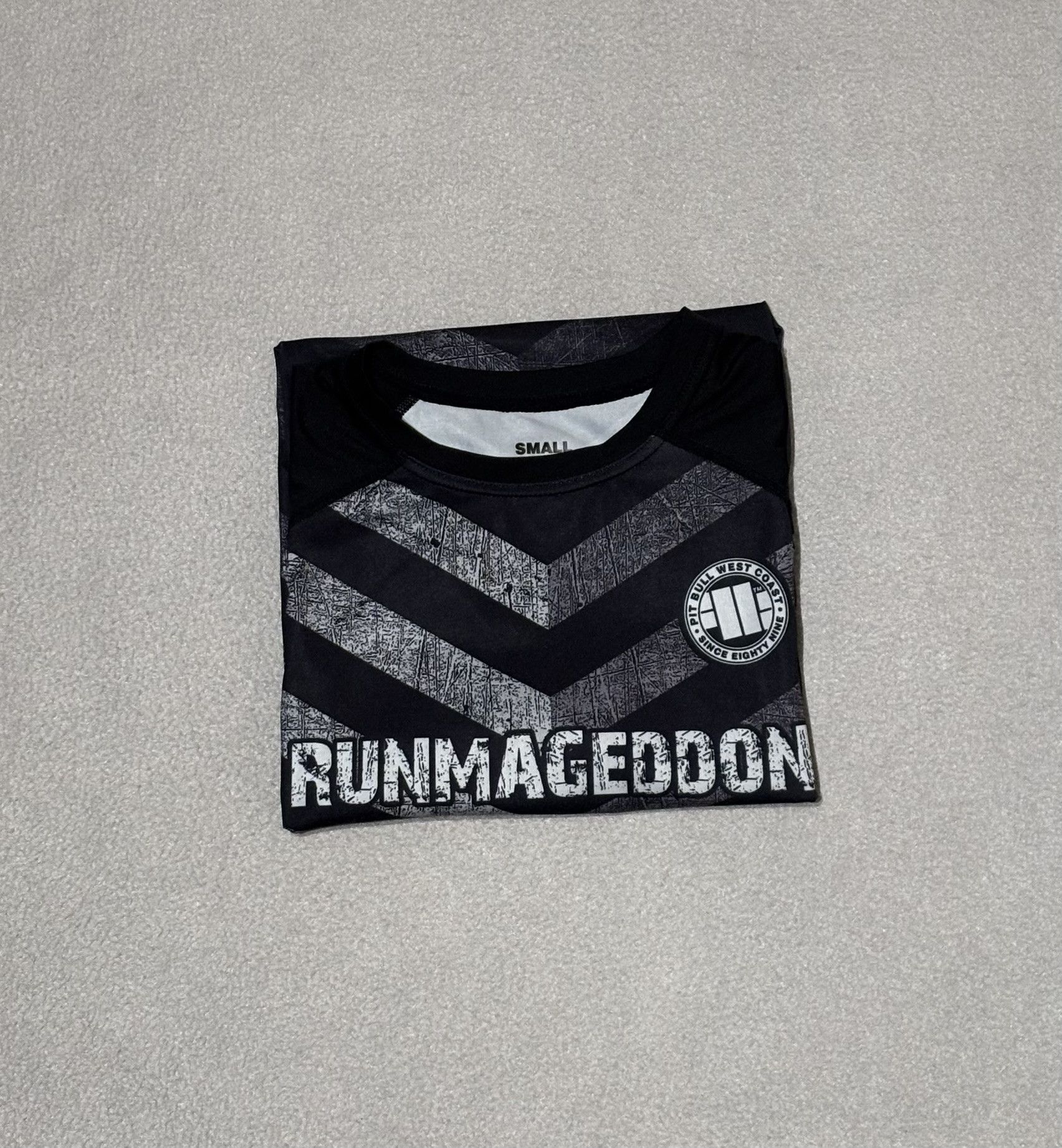 Other Rashguard Pit Bull West Coast Runmageddon size. S Size US S / EU 44-46 / 1 - 14 Thumbnail