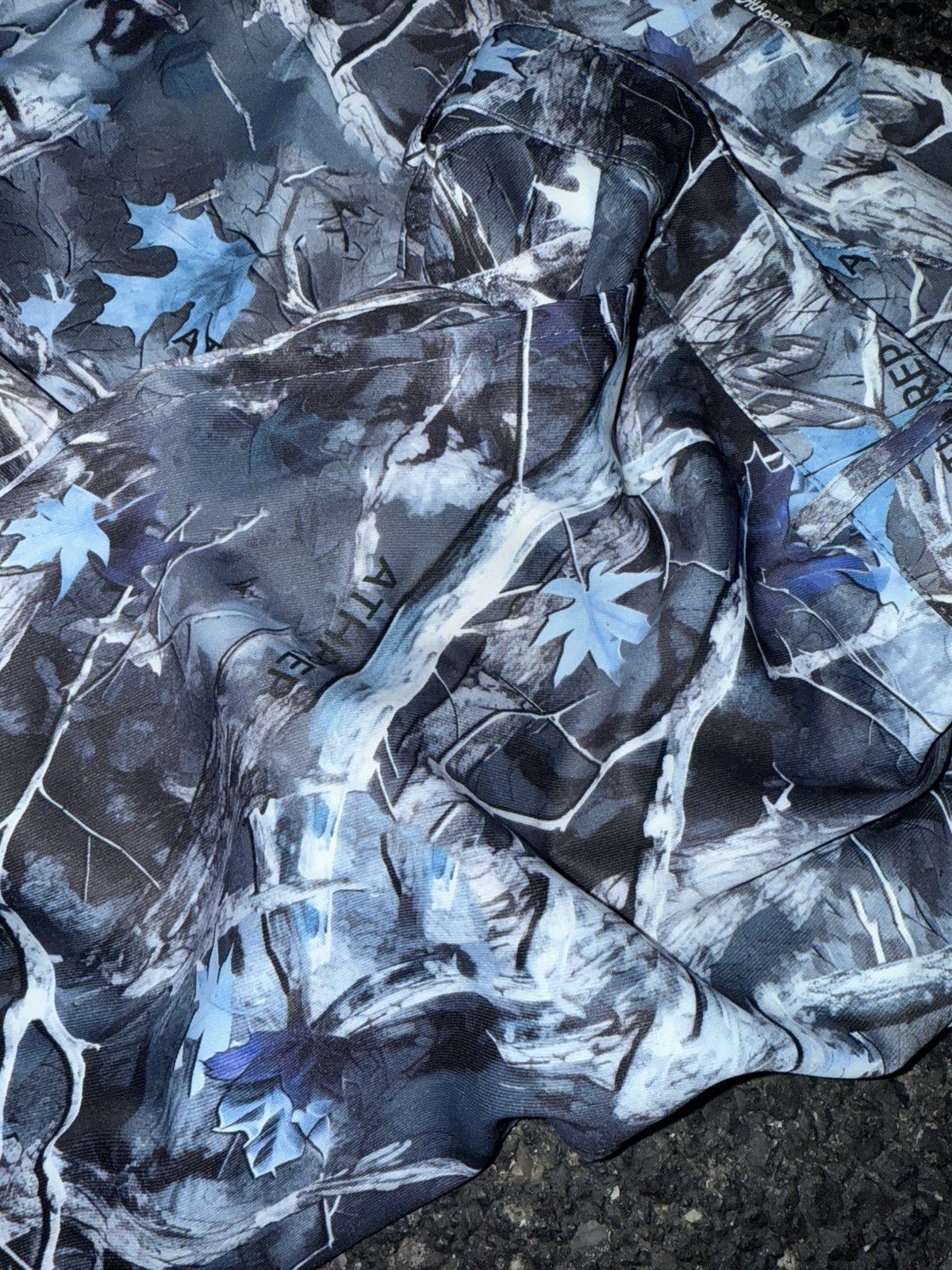 Other Blue and white camo print wide leg pants Size US 33 - 3 Thumbnail