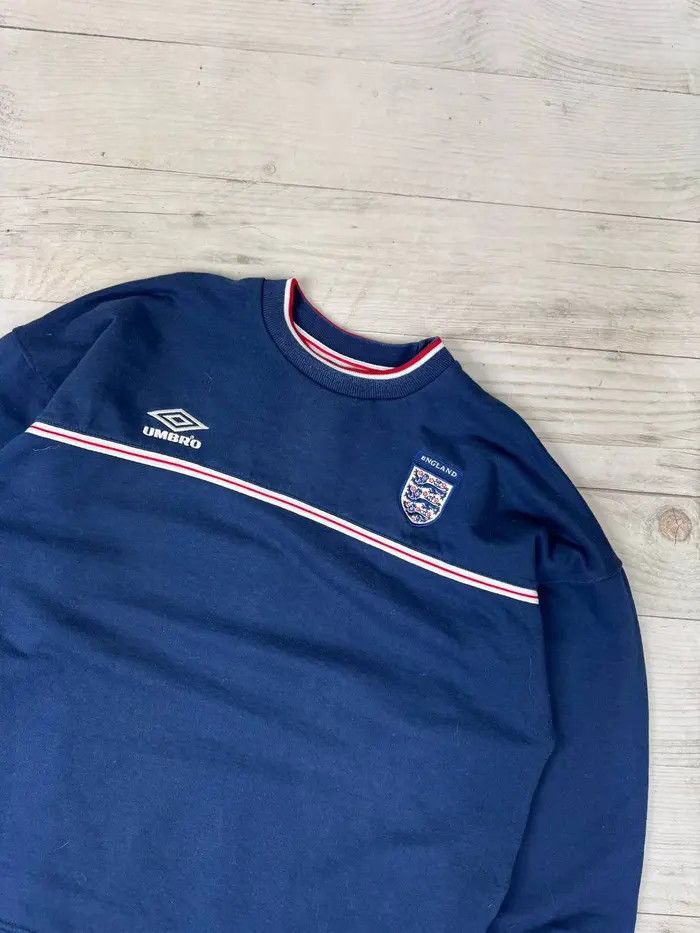 Umbro Vintage Umbro England 1999 Training Sweatshirt Soocer Size US XL / EU 56 / 4 - 2 Thumbnail