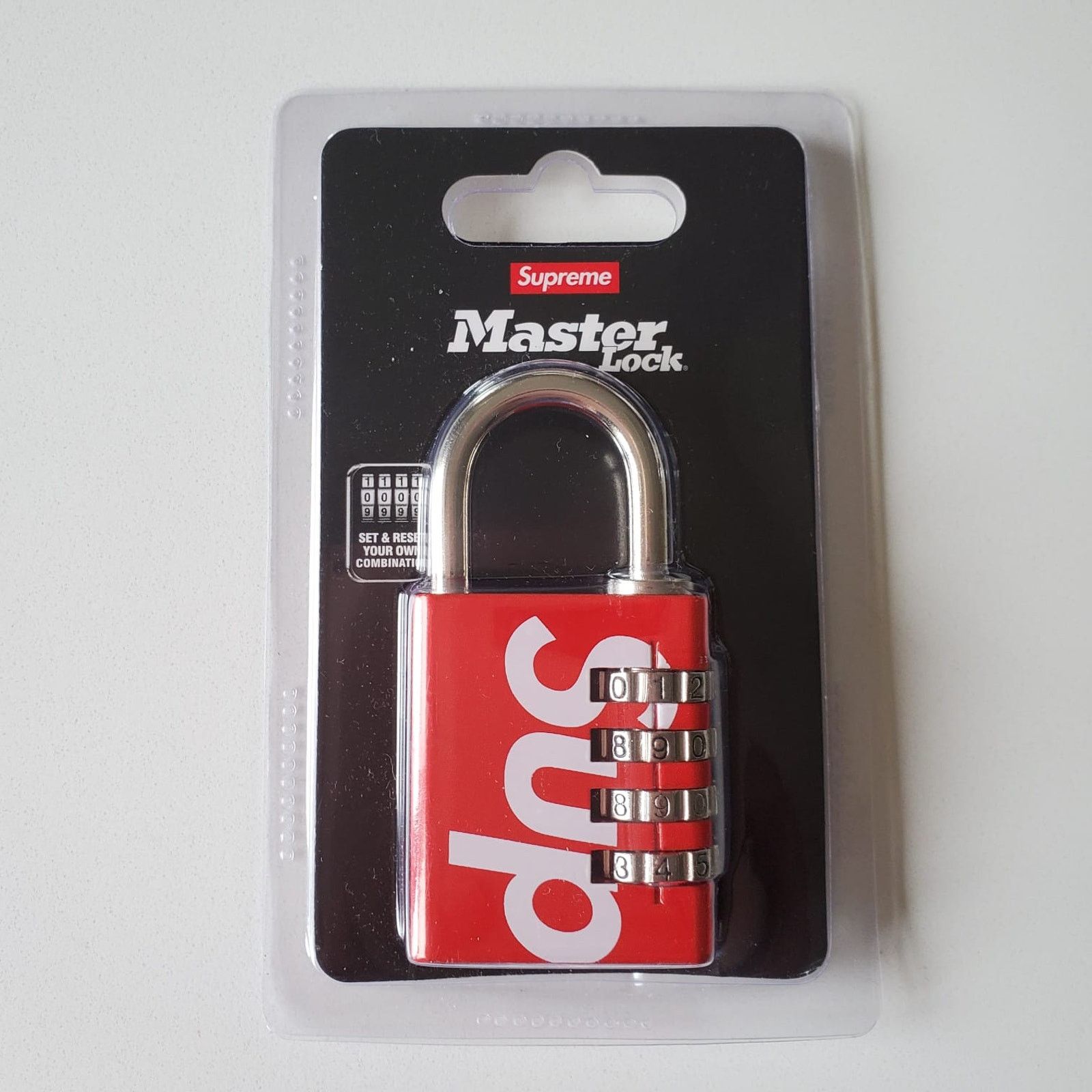 Supreme Supreme x Master Lock Numeric Combination Lock Red Size ONE SIZE - 1 Thumbnail