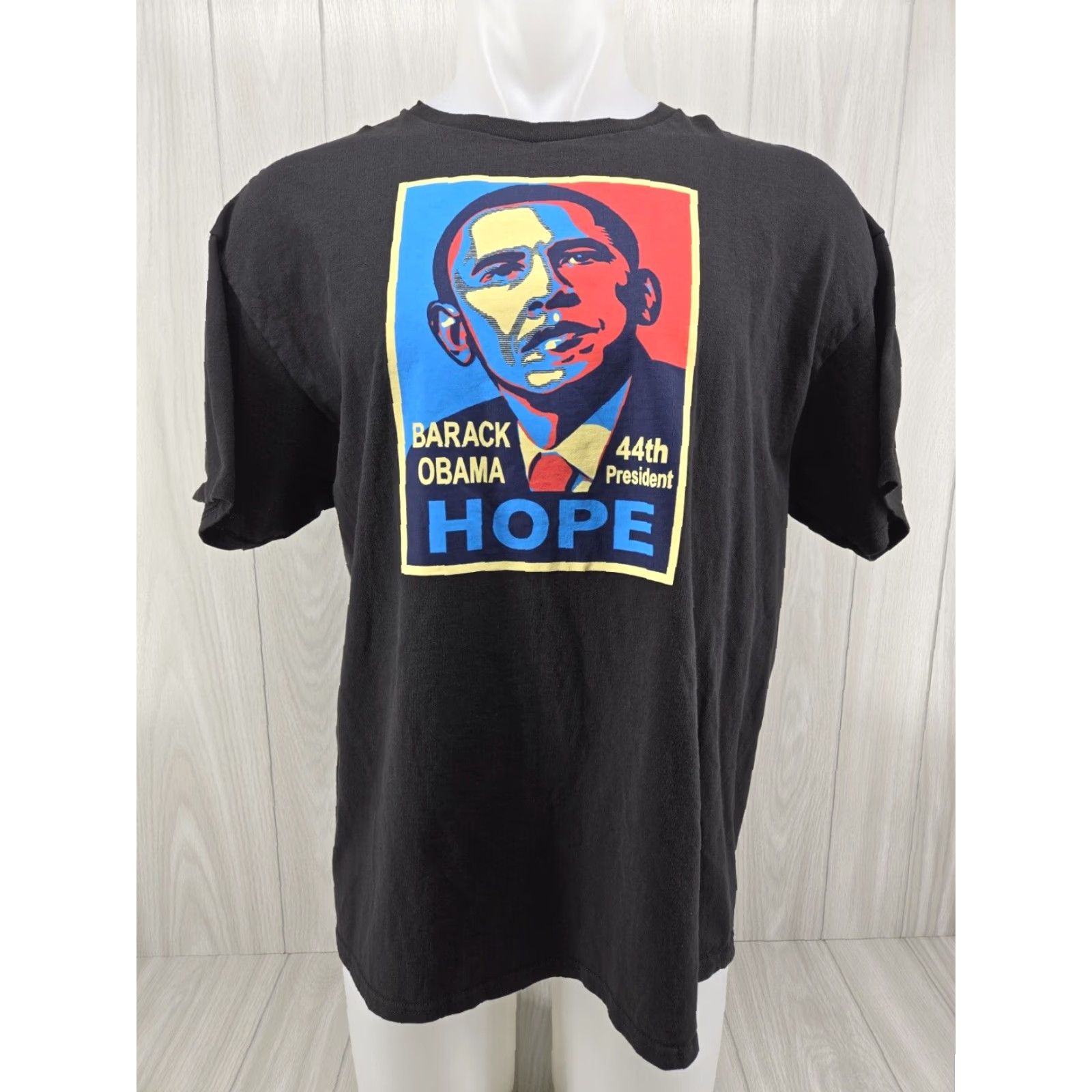 Delta Barack Obama 44th President HOPE Black T Shirt XL Mens Short Sleeve Size US XL / EU 56 / 4 - 2 Thumbnail