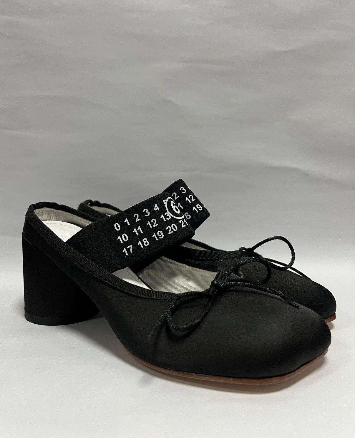 MM6 Maison Margiela - Logo Strap Bow Detail Mules