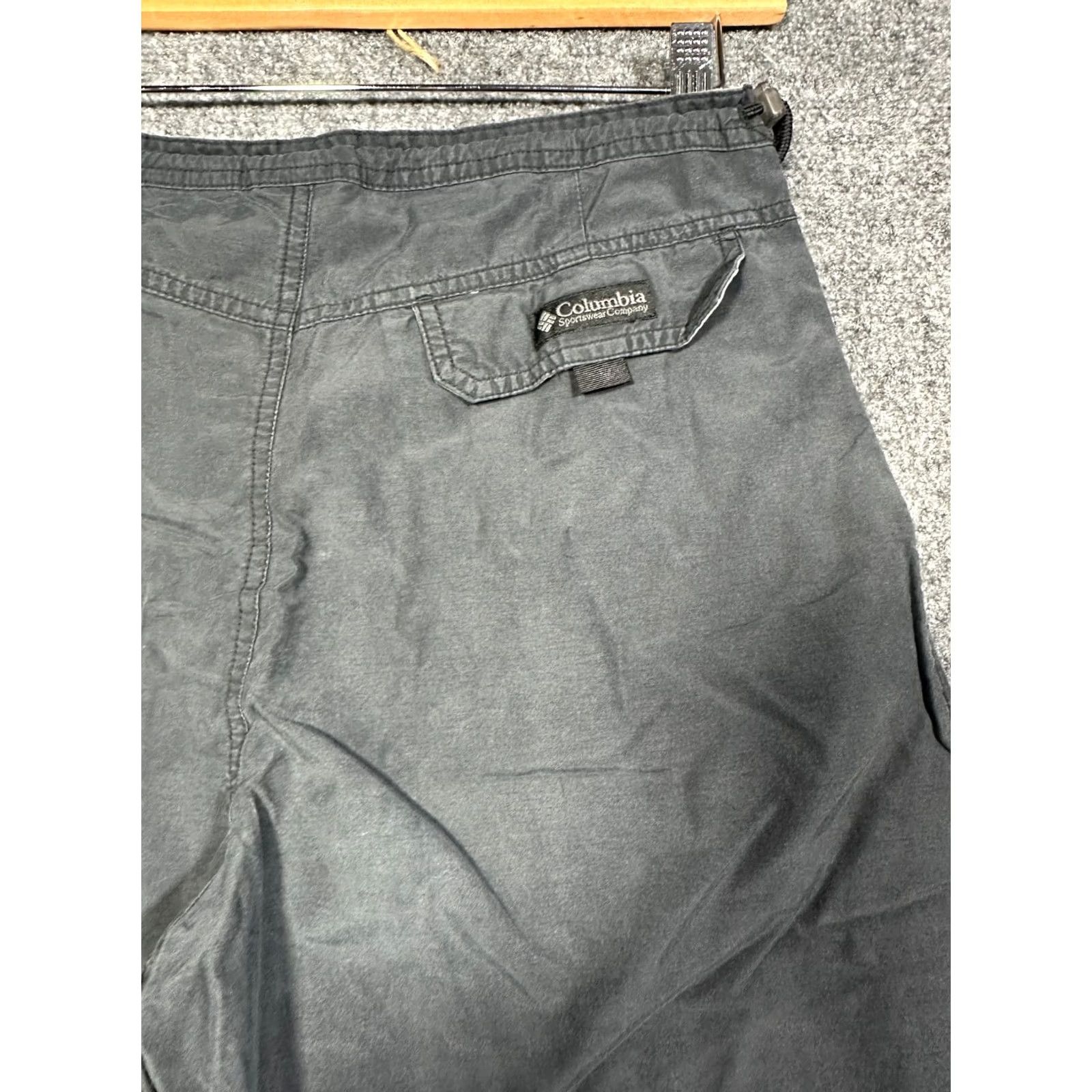 Vintage Columbia Pants Women Small Crop Cargo Faded Black Cotton Nylon Pockets Adjustabl Size 28" / US 6 / IT 42 - 7 Thumbnail