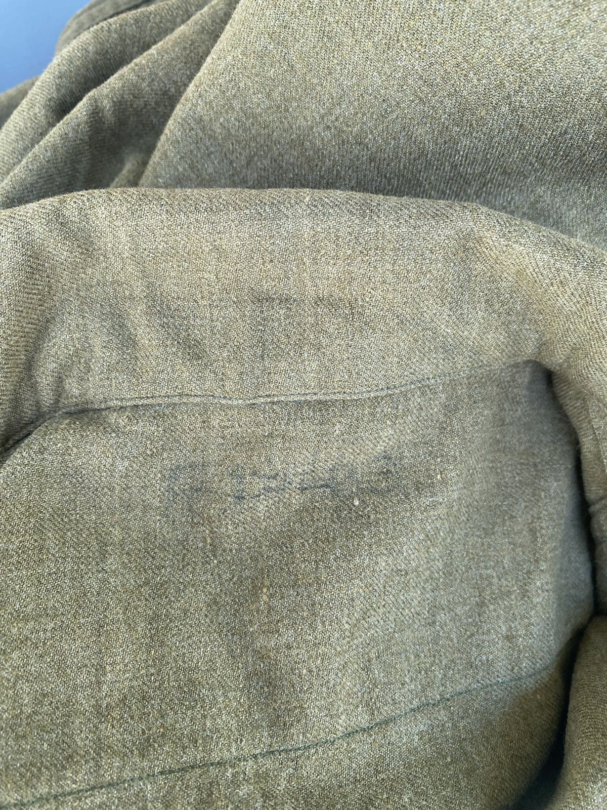 Vintage True Vintage! 1942- WW2- M-1937 US Army 2nd AD Shirt Size US S / EU 44-46 / 1 - 14 Thumbnail