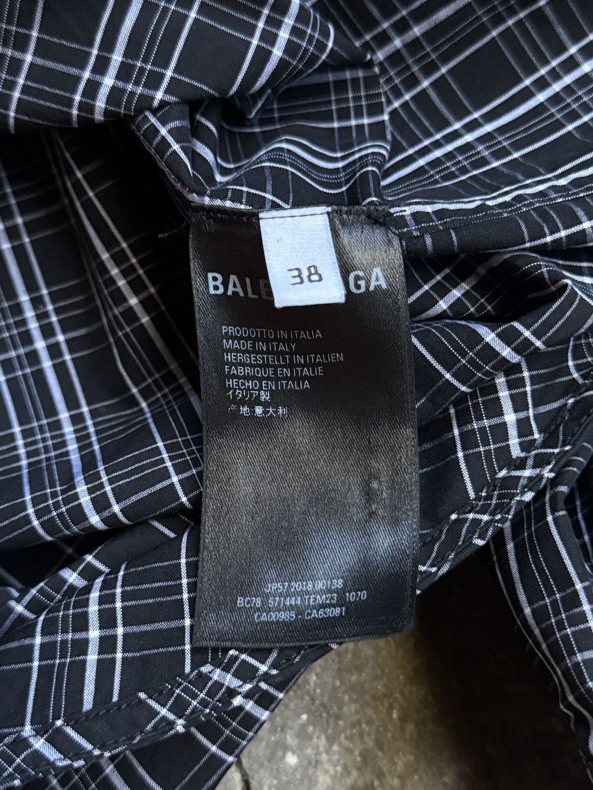 Balenciaga Balenciaga FW18 Heavy Metal Button-Up Shirt Size US XL / EU 56 / 4 - 3 Thumbnail