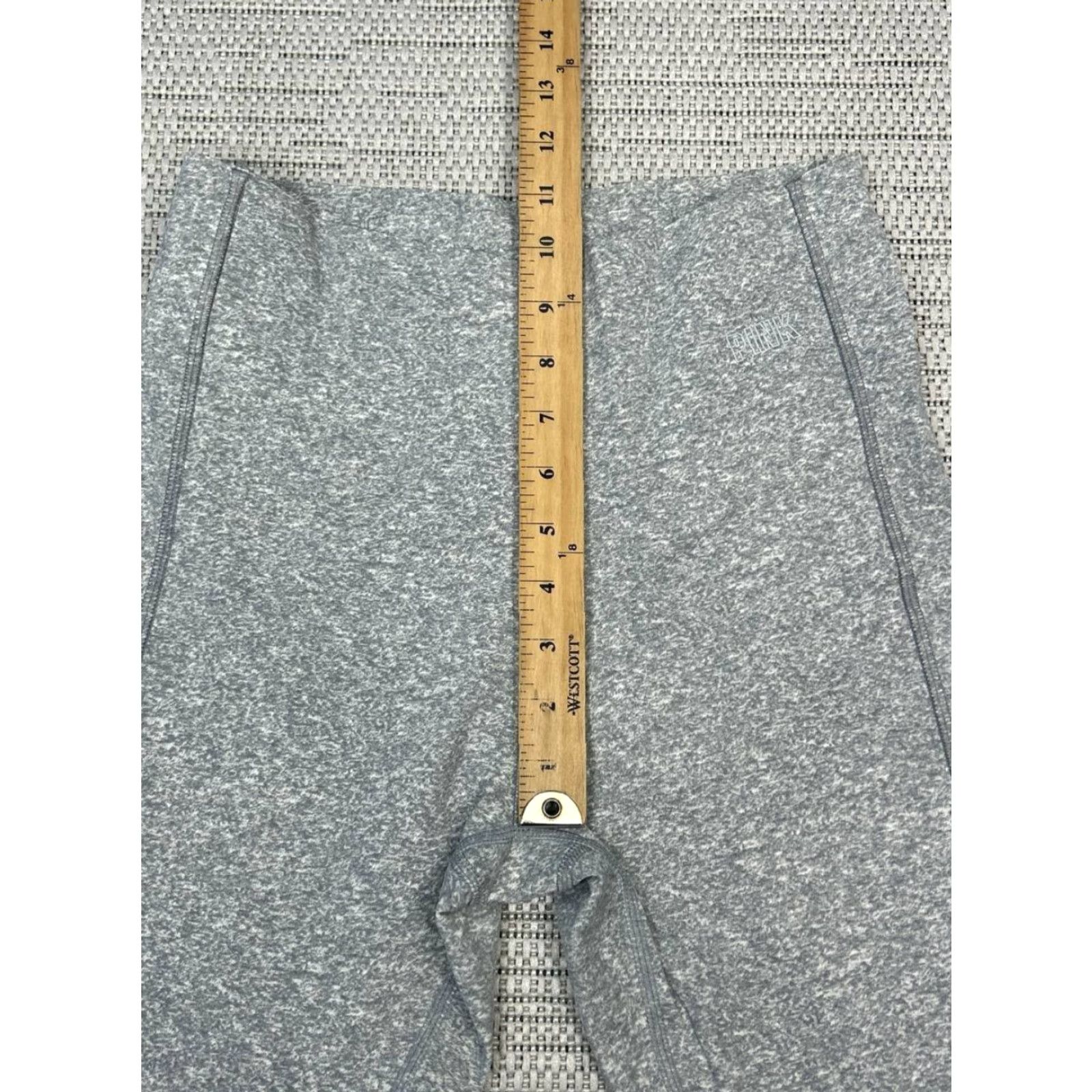Victoria's Secret Victoria's Secret Pink Active Leggings Womens Medium Gray Heathered Athletic Yoga Leggings Womens M Gray Heathered Athletic Yoga Size 32" / US 10 / IT 46 - 5 Thumbnail