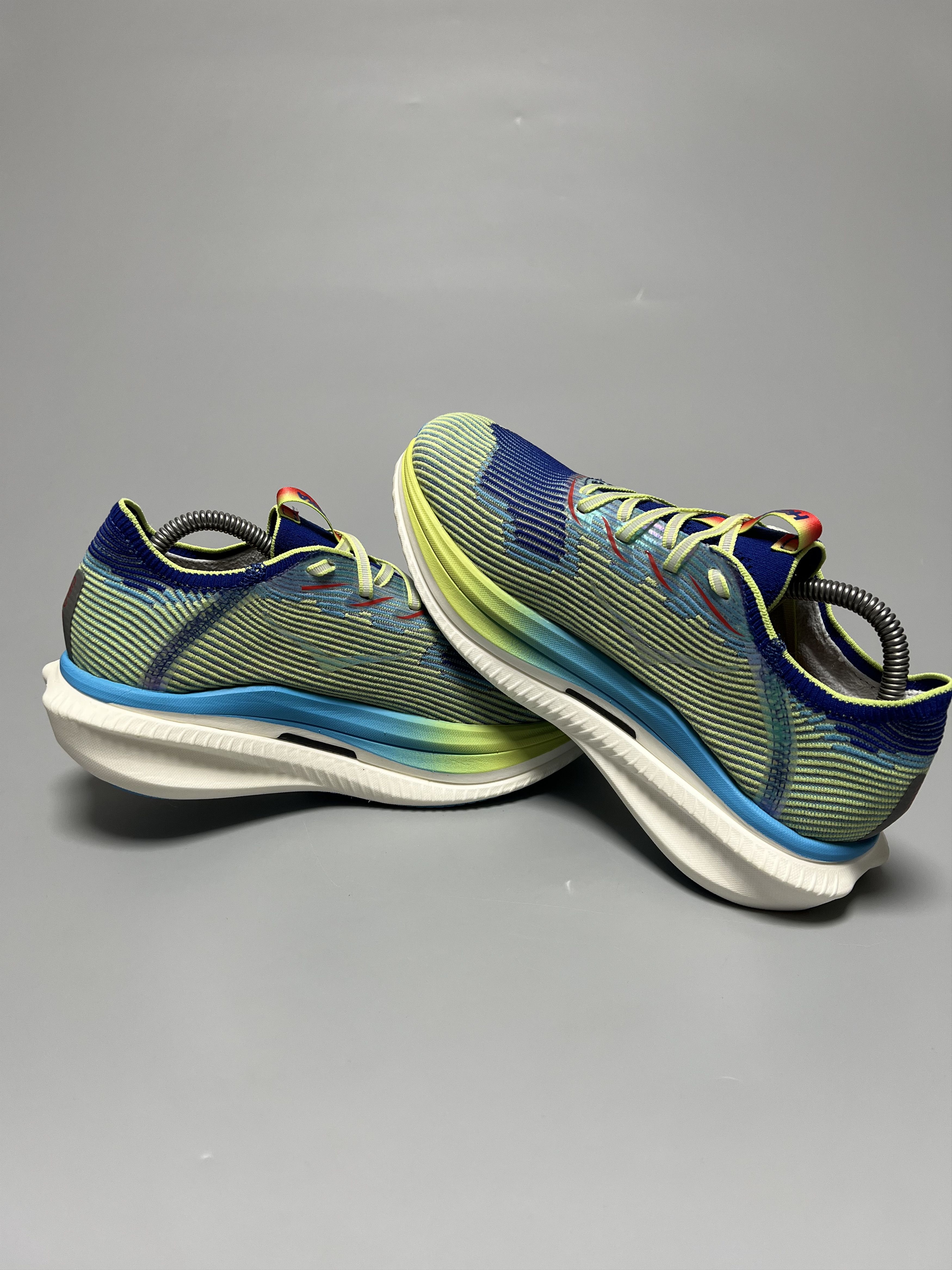 Hoka Hoka One One Celio X1 Evening Sky Lettuce Running Shoes Size US 7 / EU 40 - 8 Thumbnail
