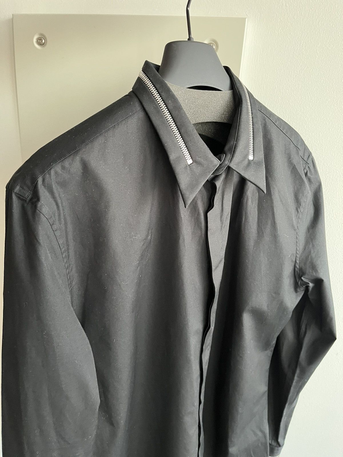 Givenchy $2k Givenchy Super Runway Zipper Shirt Perfect Condition Size US L / EU 52-54 / 3 - 8 Thumbnail