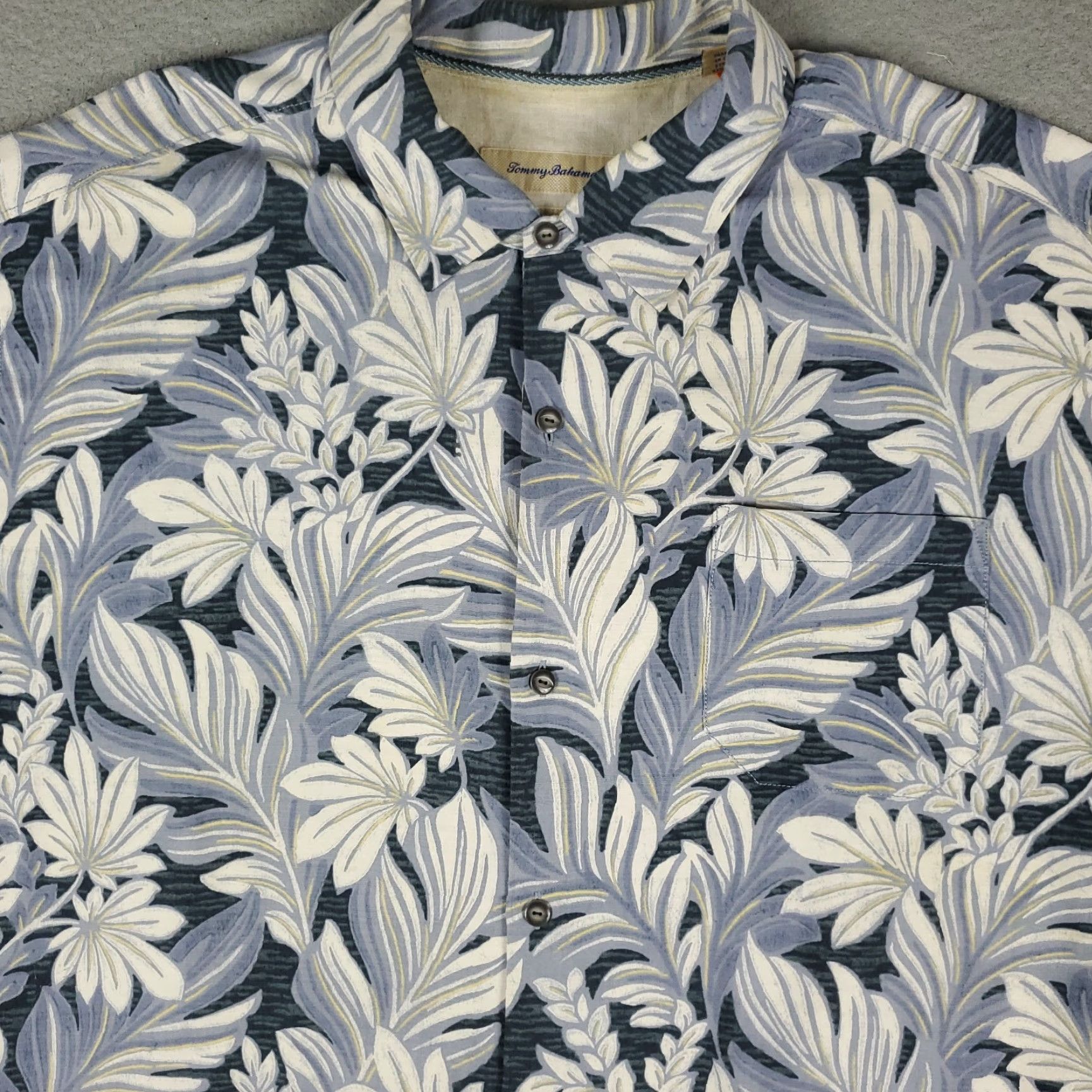 Tommy Bahama Tommy Bahama Shirt Mens 2XL Blue Floral Silk Cotton Hawaiian Button Up Size US XXL / EU 58 / 5 - 2 Thumbnail