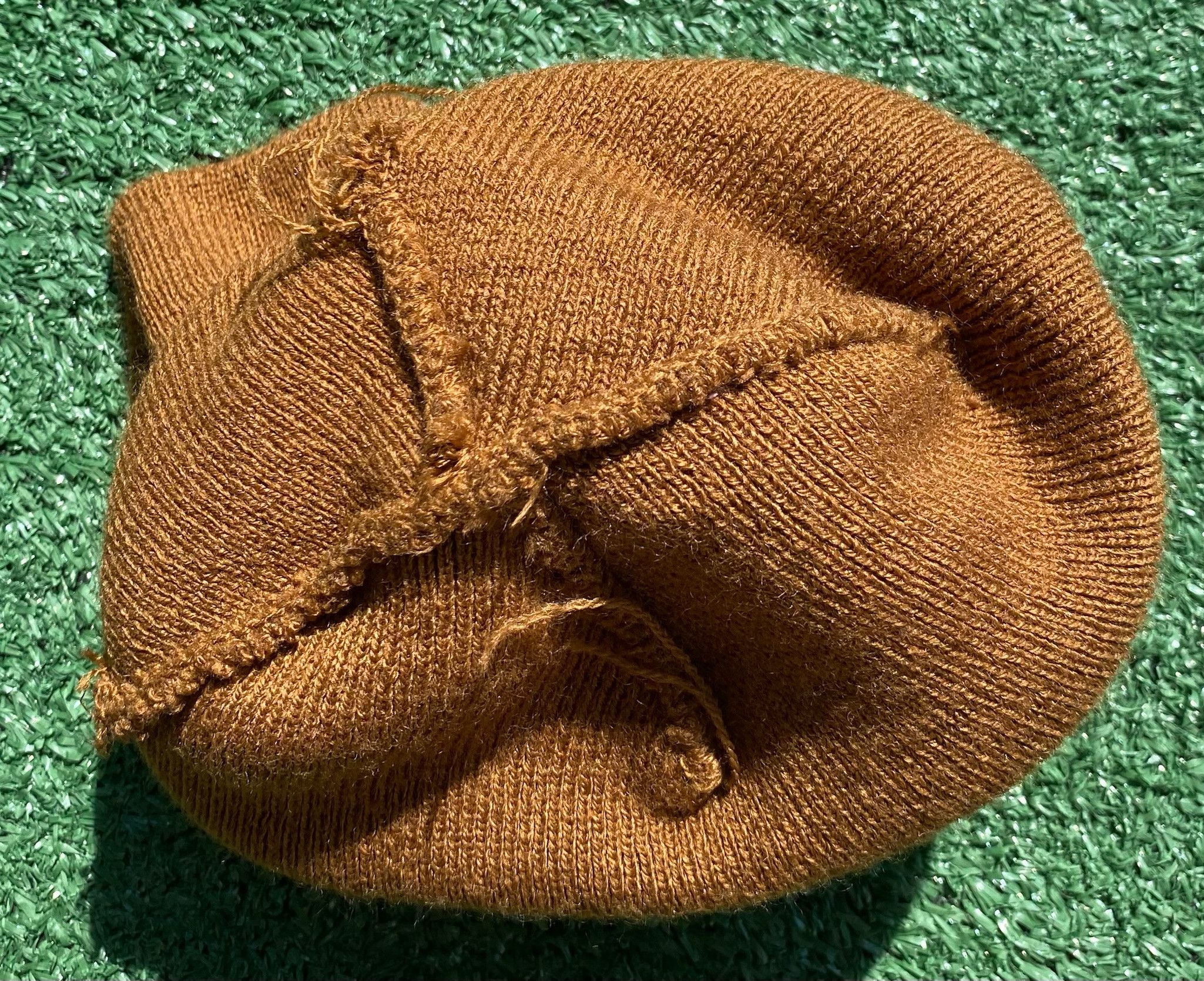 Carhartt Vintage Carhartt Knit Beanie Hat Brown Size ONE SIZE - 4 Thumbnail
