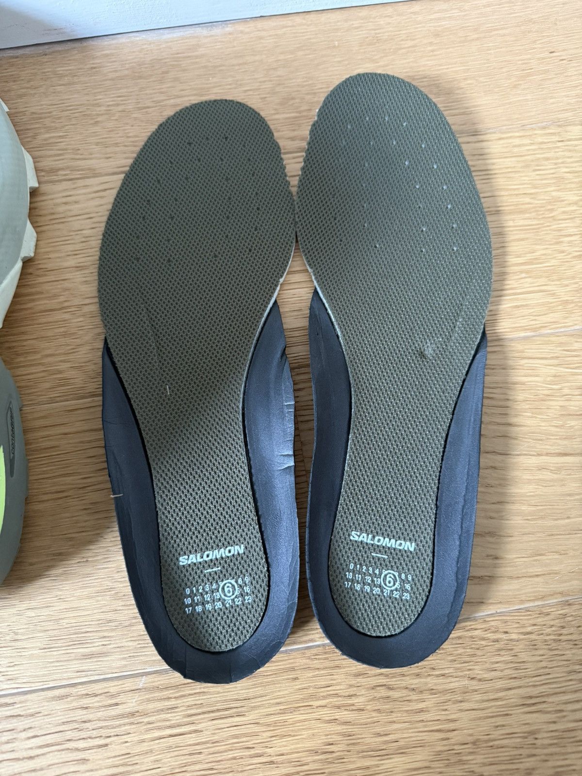 Maison Margiela × Salomon Salomon x MM6 Cross Mid Alfalfa Size US 10 / EU 43 - 10 Thumbnail