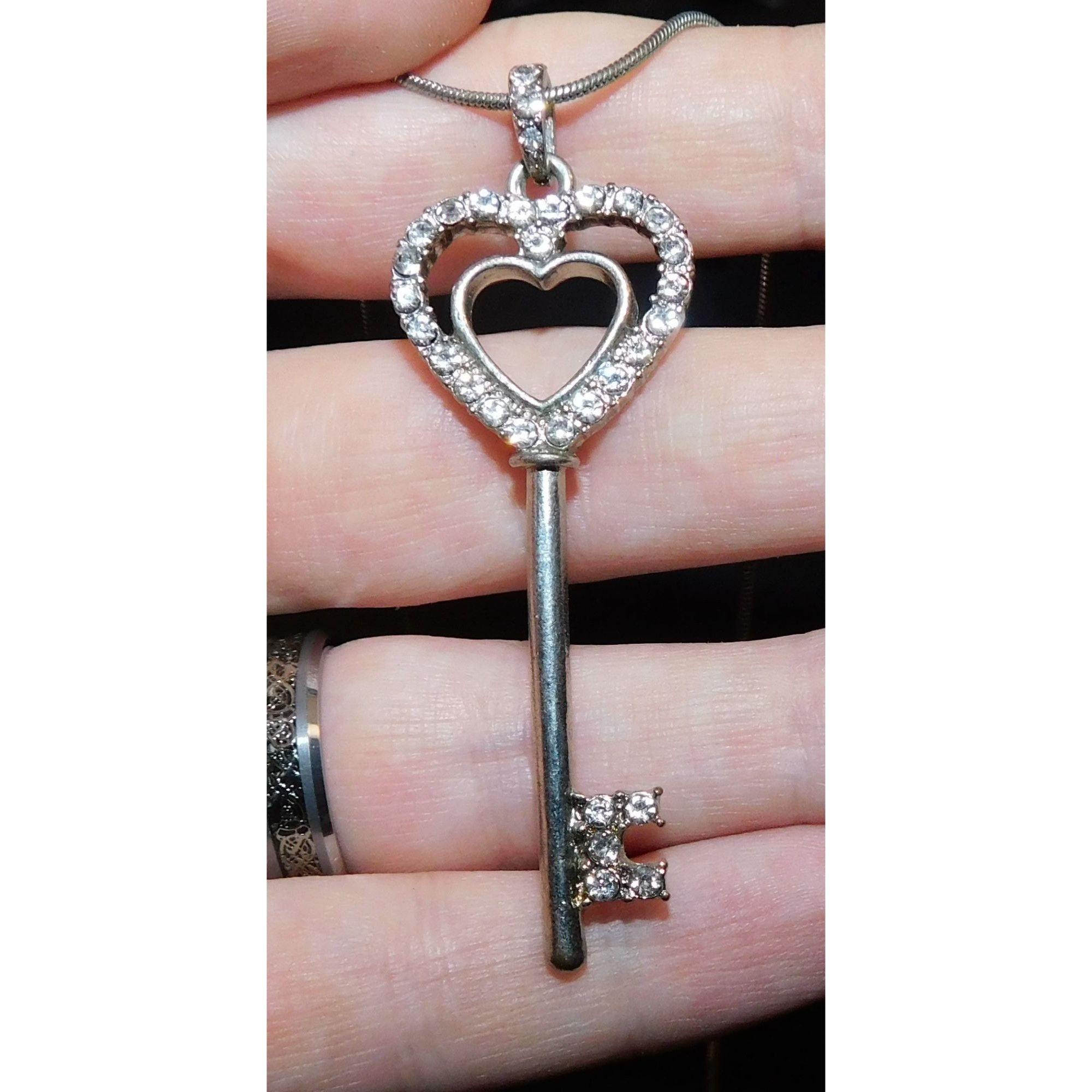 Other Whimsical Heart Key Necklace Silver Tone With Rhinestones Size ONE SIZE - 5 Thumbnail