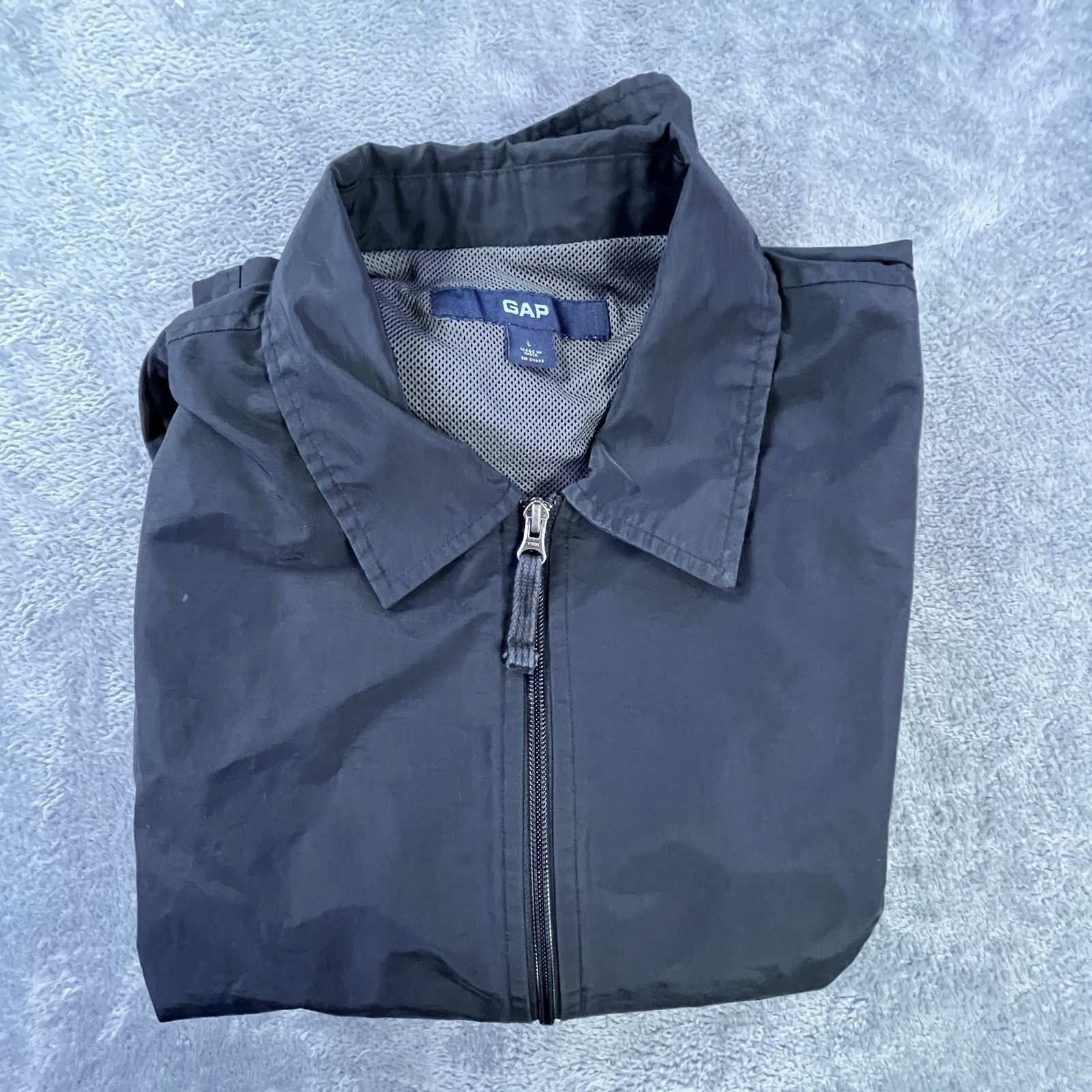 Gap Vintage GAP Boxy Black Windbreaker-Y2K Gorpcore-Mens L 25x27 Size US L / EU 52-54 / 3 - 9 Thumbnail
