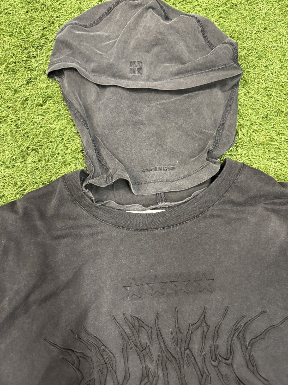 Givenchy Givenchy All-In-One Balaclava T-shirt Size US XL / EU 56 / 4 - 2 Thumbnail