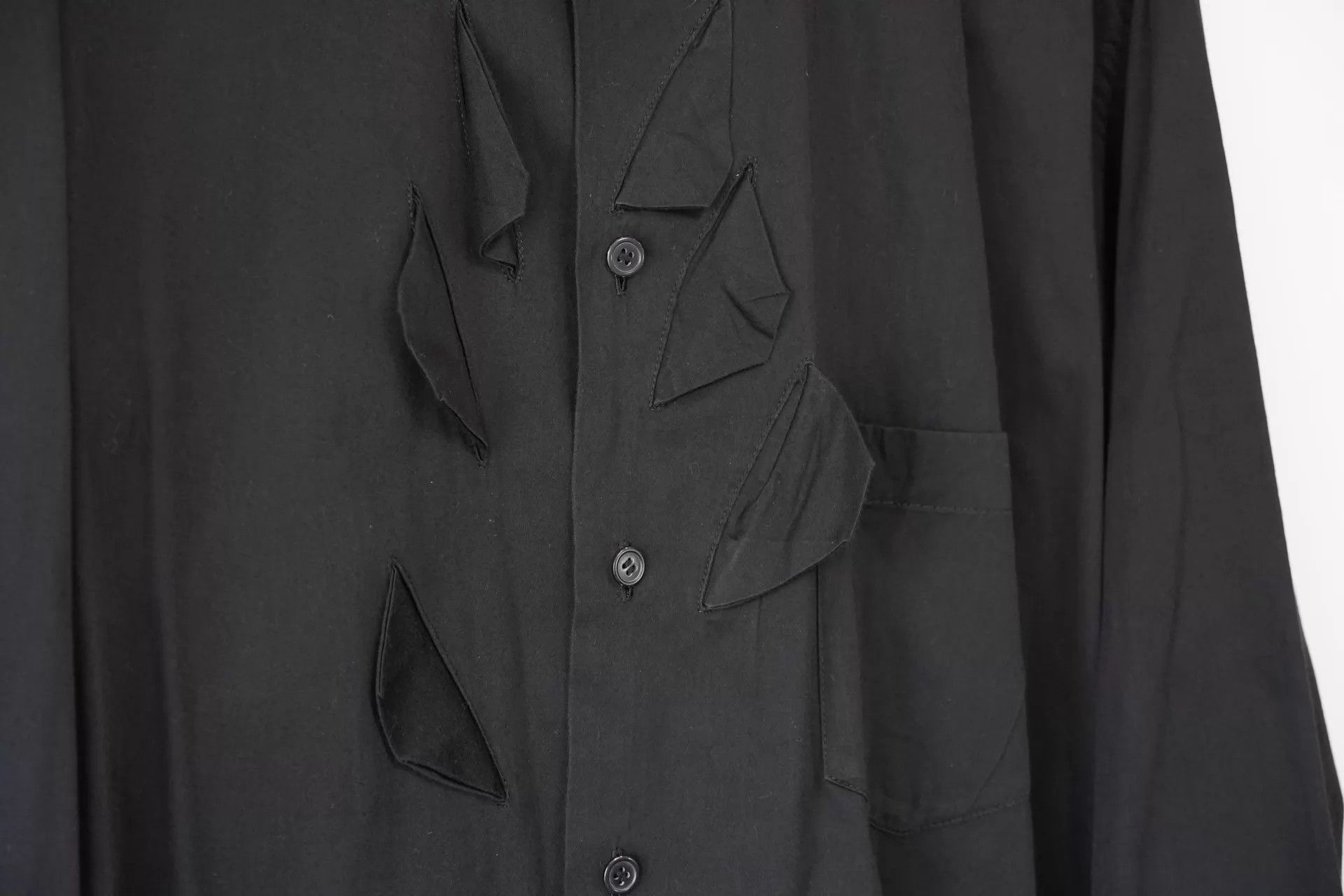 Yohji Yamamoto Yohji Yamamoto 12SS Asymmetric Collar Shirt Size 4 Size US XL / EU 56 / 4 - 3 Thumbnail