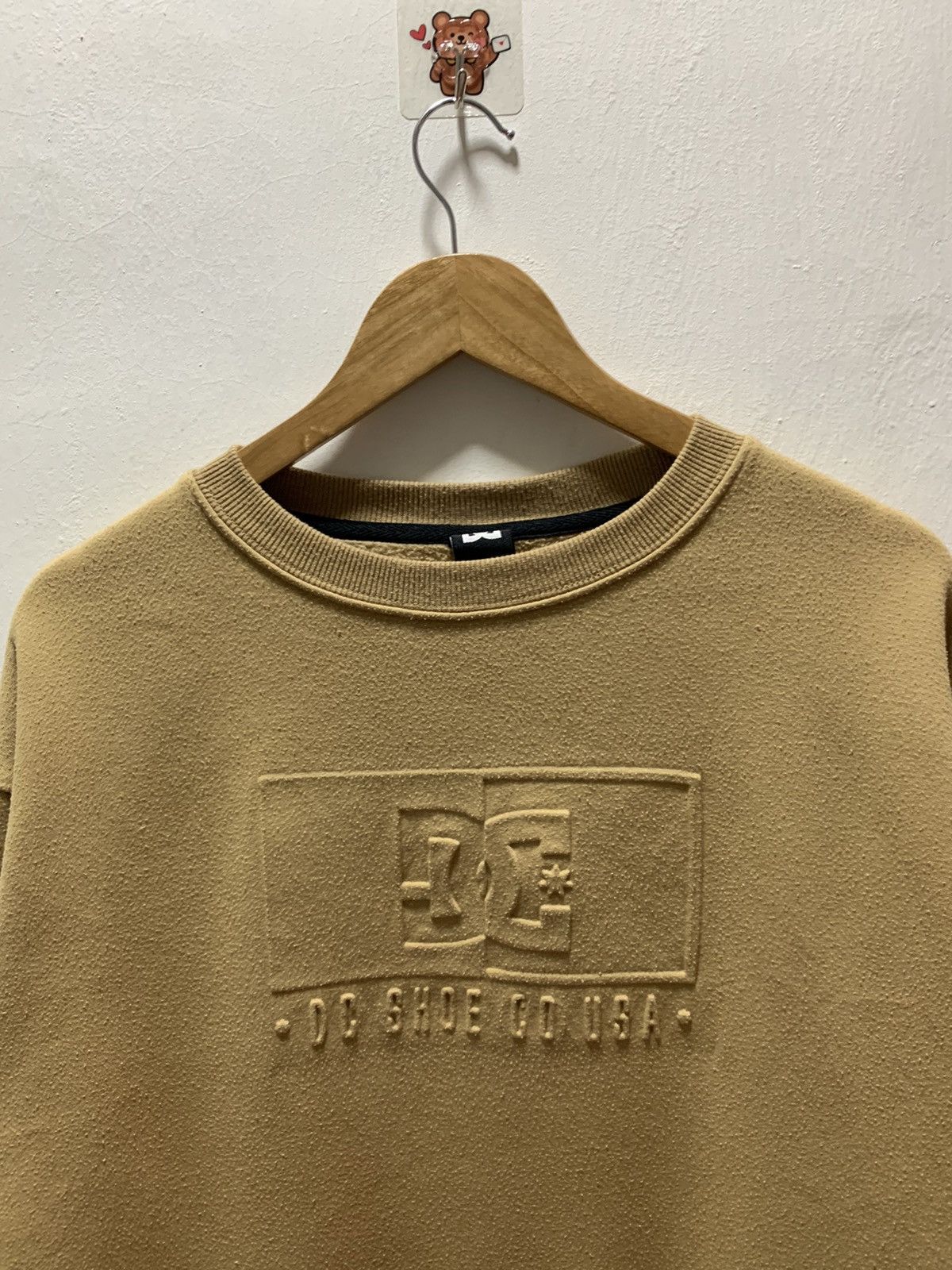 DC Y2K Dc DCSHOECOUSA Big Logo Distressed Sweatshirt Size US S / EU 44-46 / 1 - 3 Thumbnail