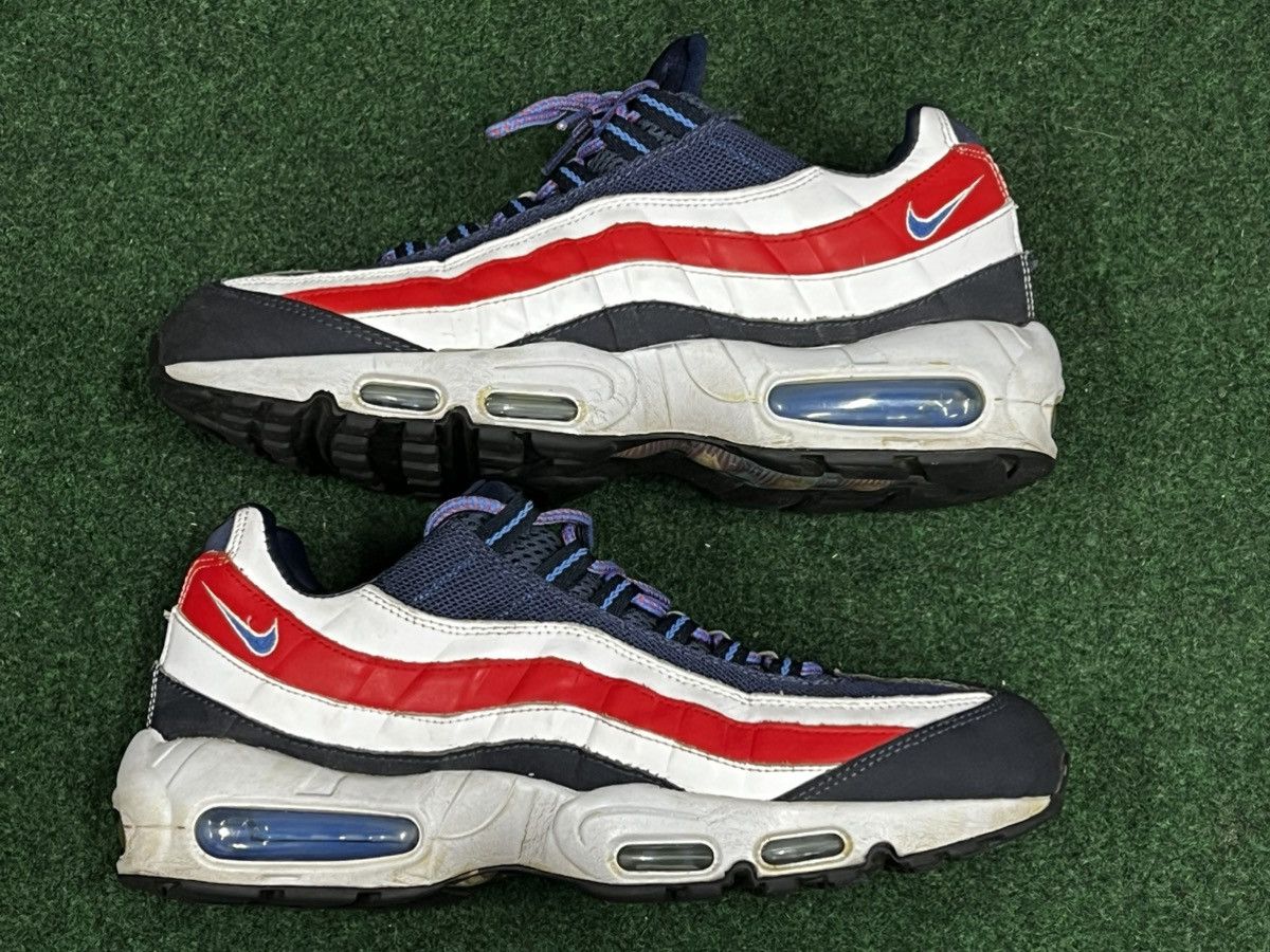 Nike 2014 Nike Air Max 95 City QS World Cup London Size US 9.5 / EU 42-43 - 3 Thumbnail
