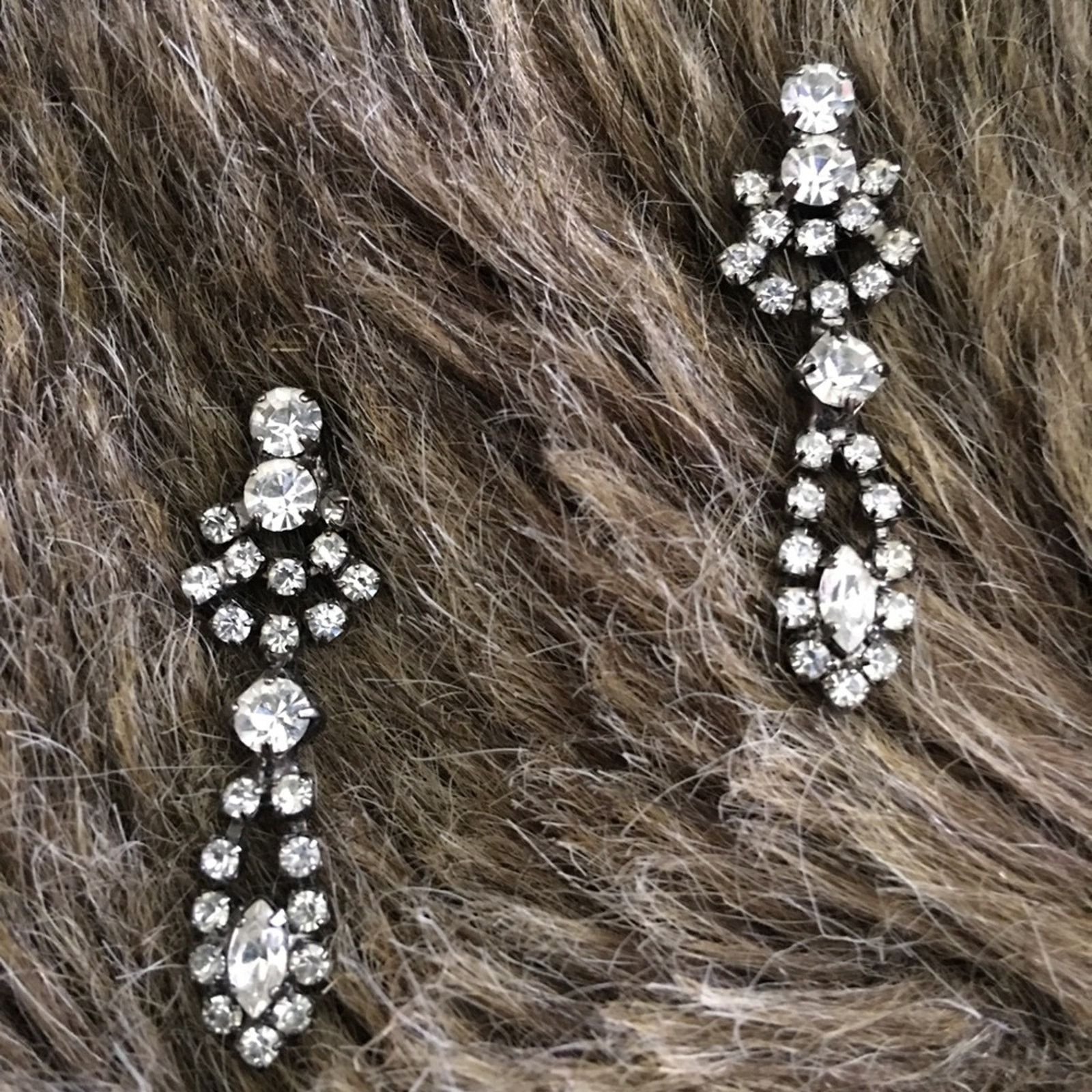 Jewelry Elegant Rhinestone Chrome Setting Dangle Earrings in Silver, Women's