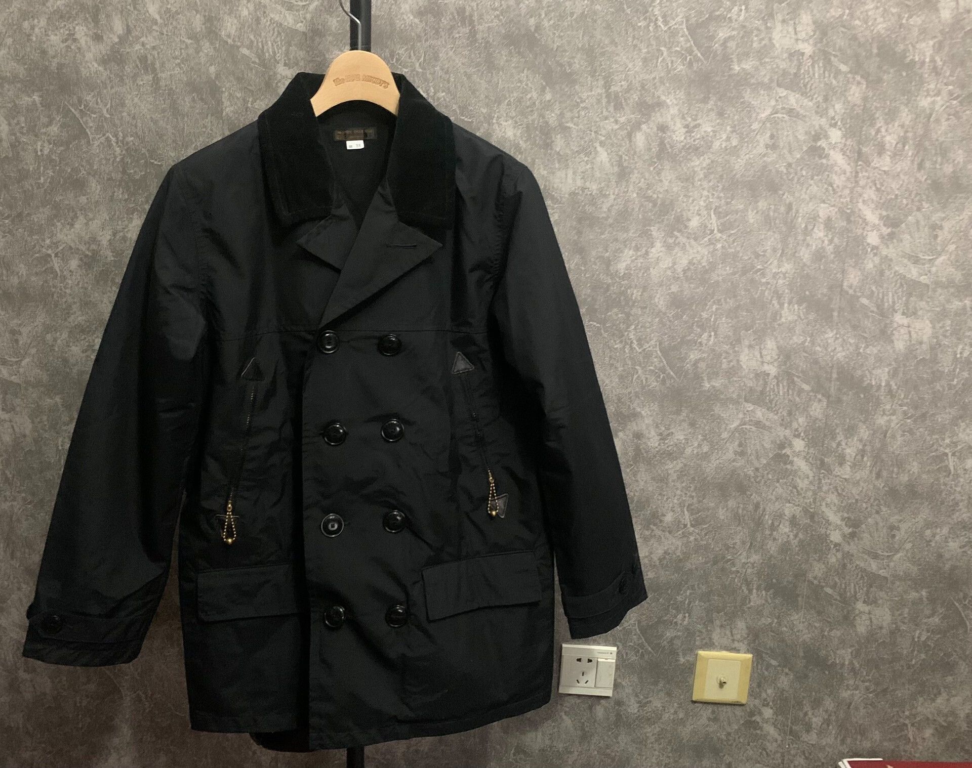 WEST RIDE sleek black windbreaker jacket for stylish layers Size US M / EU 48-50 / 2 - 1 Thumbnail
