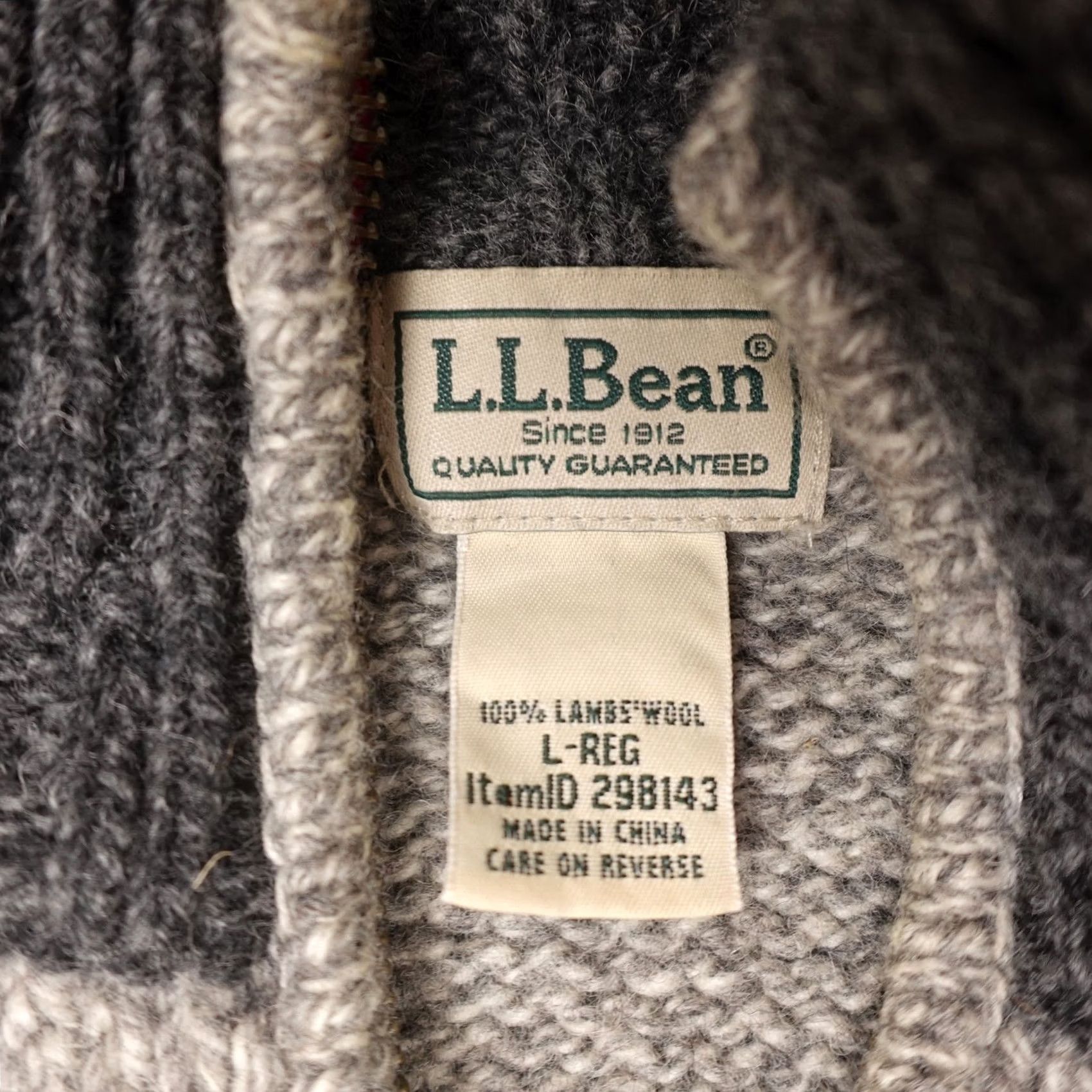 Vintage LL Bean Mens Large Gray Wool Sweater Half Zip Pullover Raglan Sleeves Outdoor Size US L / EU 52-54 / 3 - 2 Thumbnail