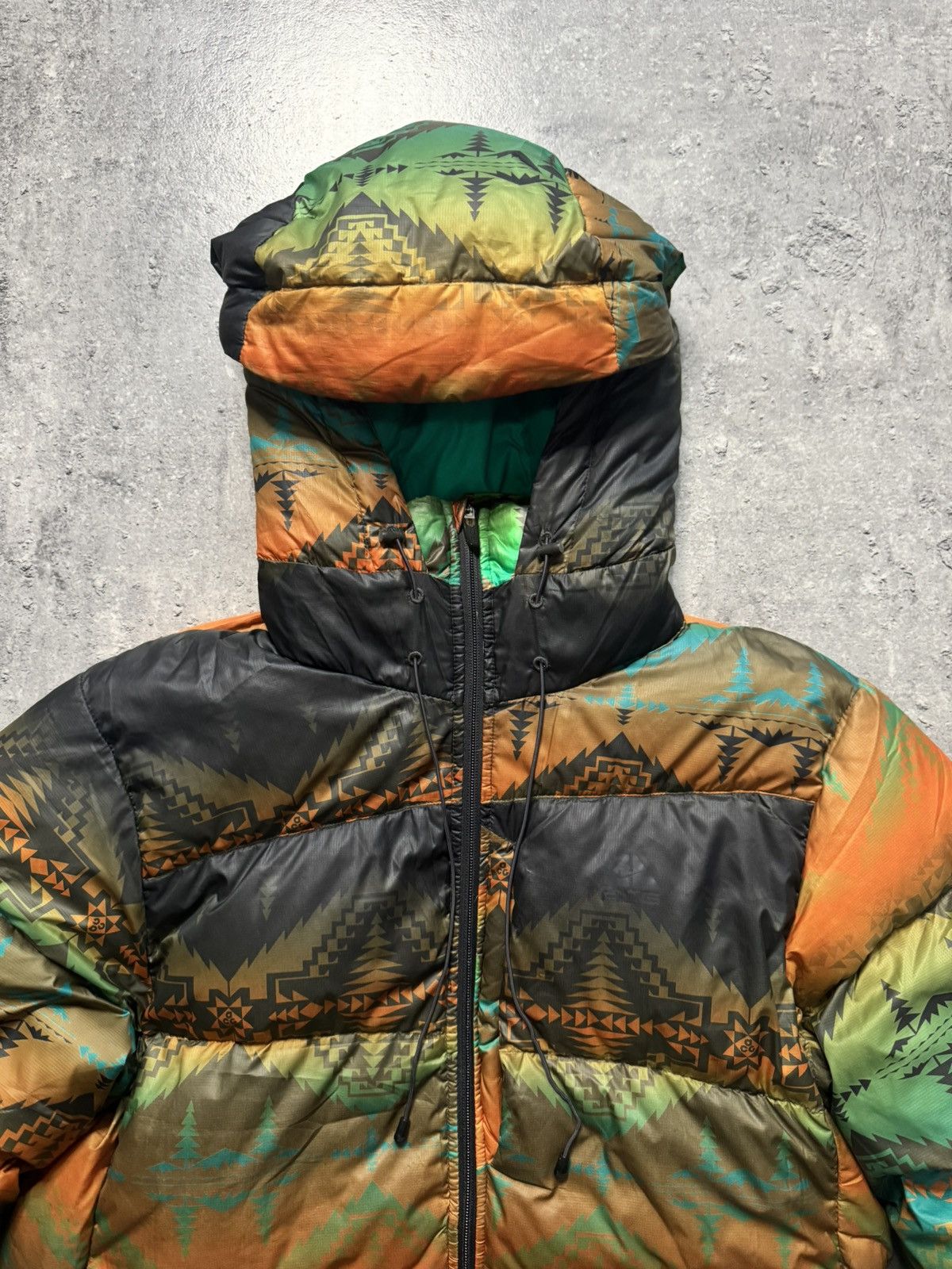 Nike ACG Vintage Nike ACG x Pendleton Native Print Puffer Down Jacket Size US L / EU 52-54 / 3 - 4 Thumbnail
