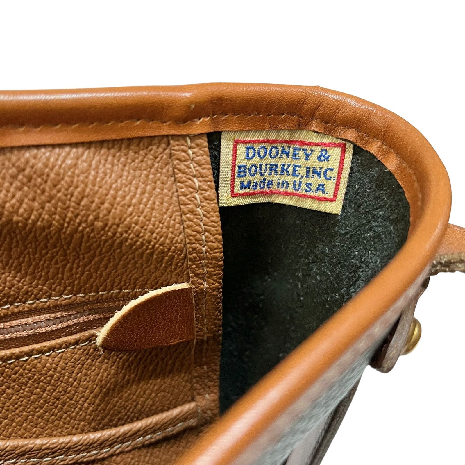 Dooney & Bourke × Vintage Vintage Dooney & Bourke Cavalry Spectator AWL Shoulder Bag Size ONE SIZE - 6 Thumbnail