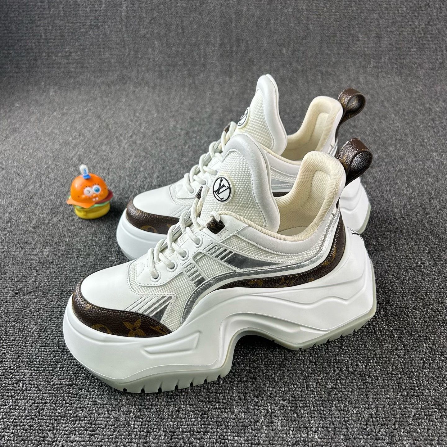 Louis Vuitton Louis Vuitton Archlight 2.0 White Size US 4.5 / IT 34.5 - 1 Thumbnail