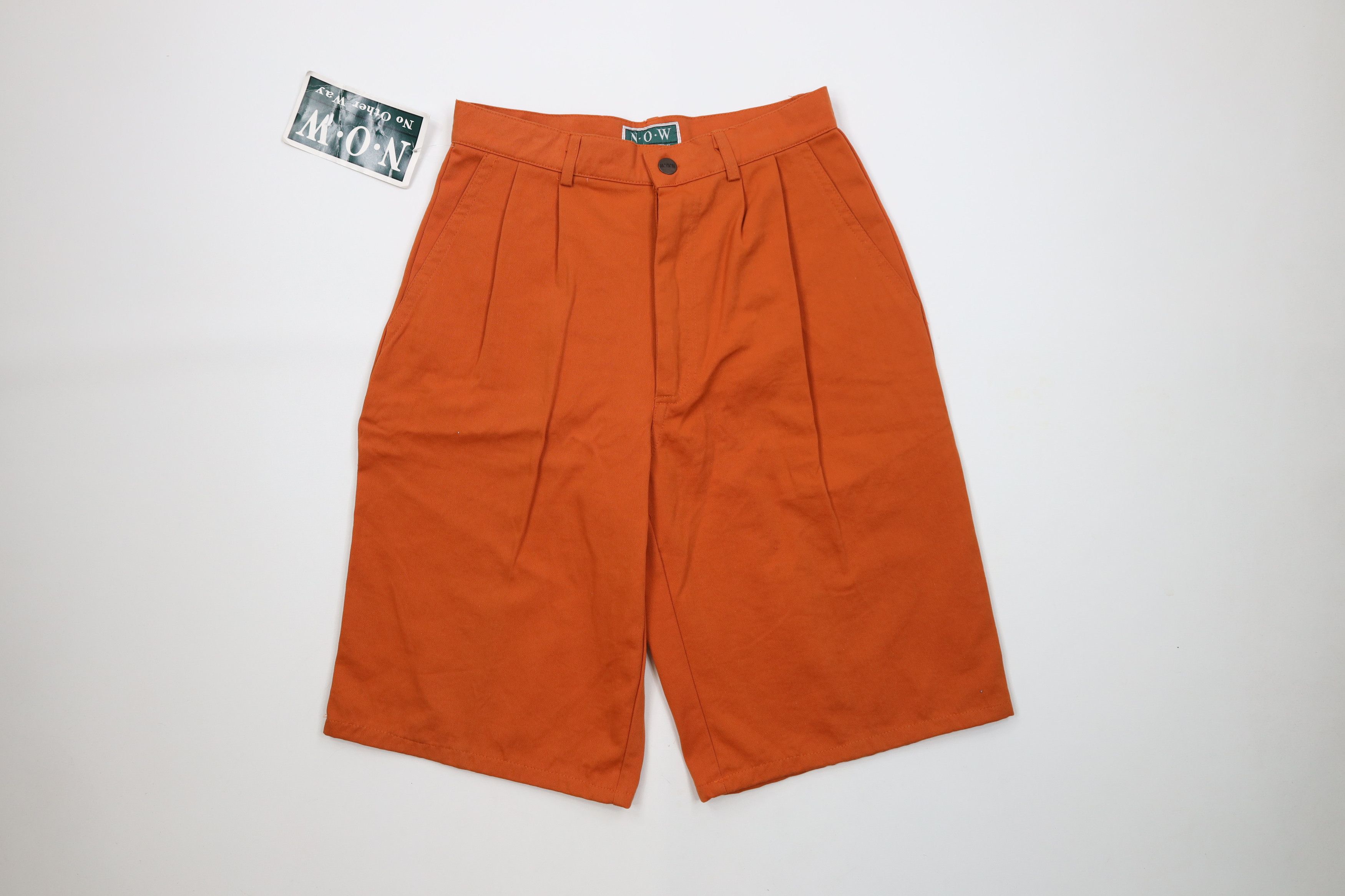 Vintage Deadstock Vintage 90s Streetwear Pleated Chino Shorts Orange Size US 28 / EU 44 - 1 Thumbnail